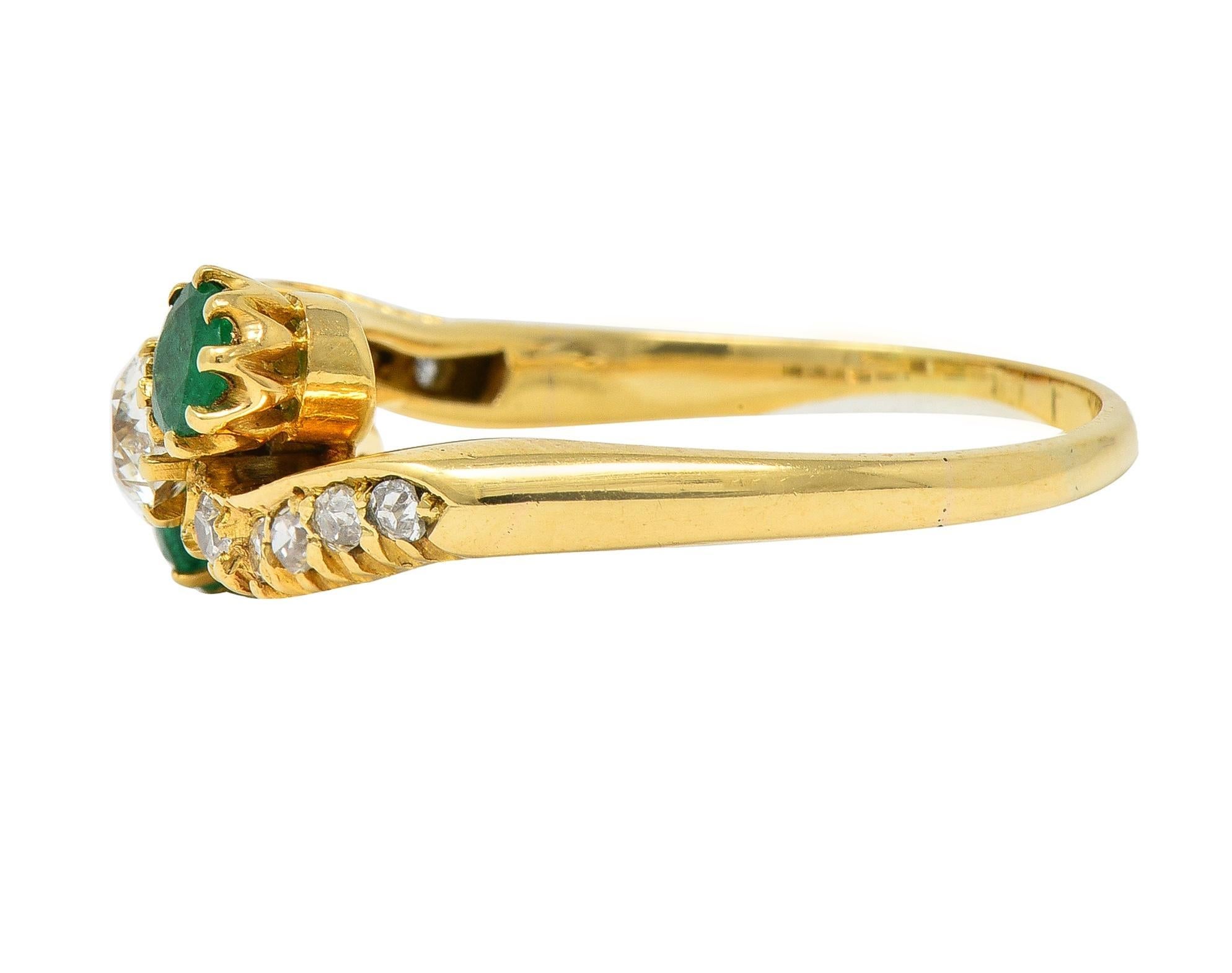 Women's or Men's 1.08 CTW Emerald Diamond 18 Karat Yellow Gold Vintage Bypass Ring For Sale