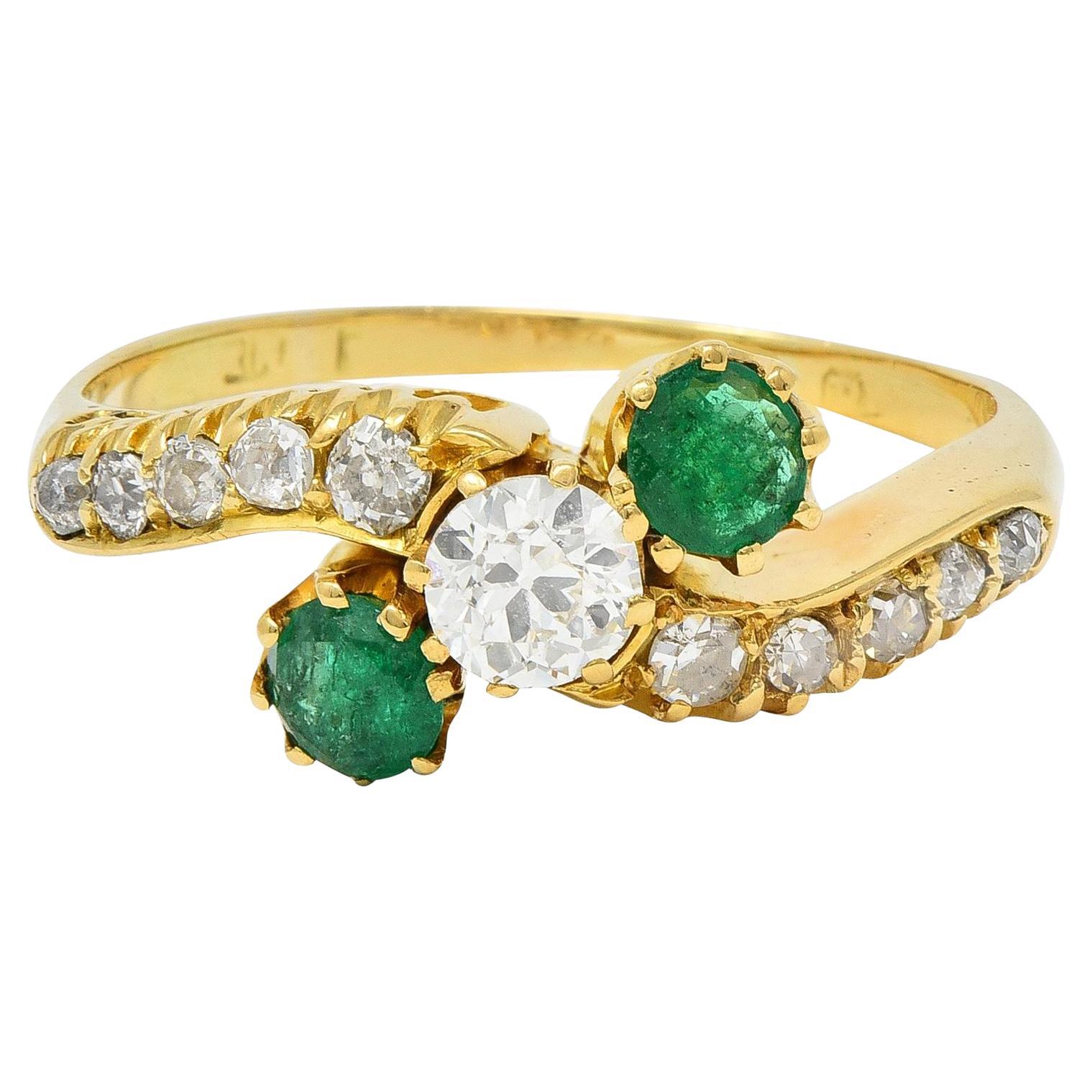 1.08 CTW Emerald Diamond 18 Karat Yellow Gold Vintage Bypass Ring For Sale