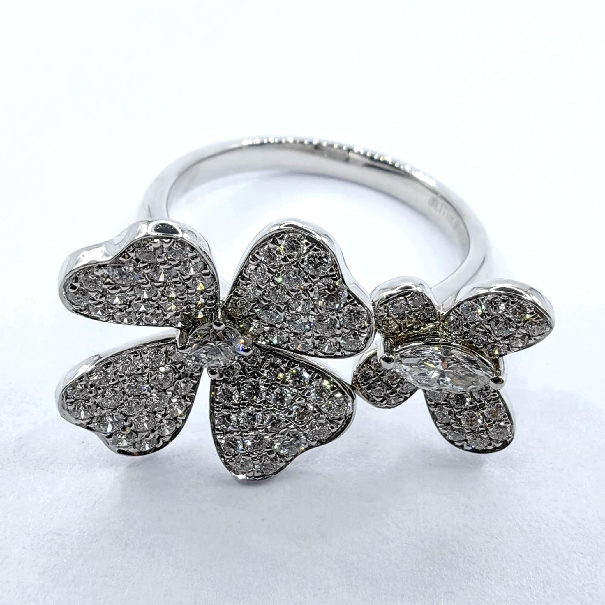 108 Diamond Flower and Butterfly Open Adjustable Ring in 18K White Gold Corte redondo en venta