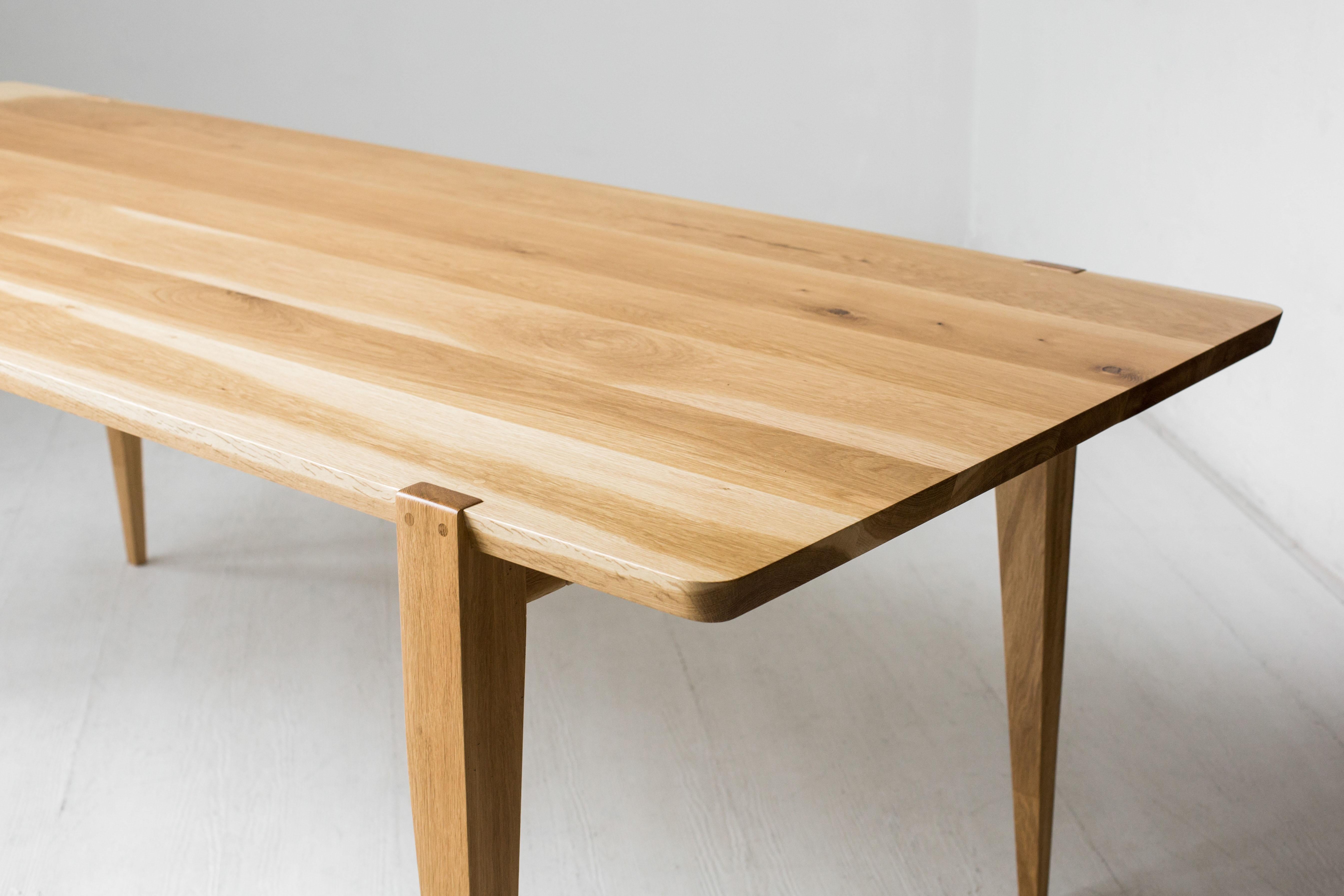 oslo cylinder dining table