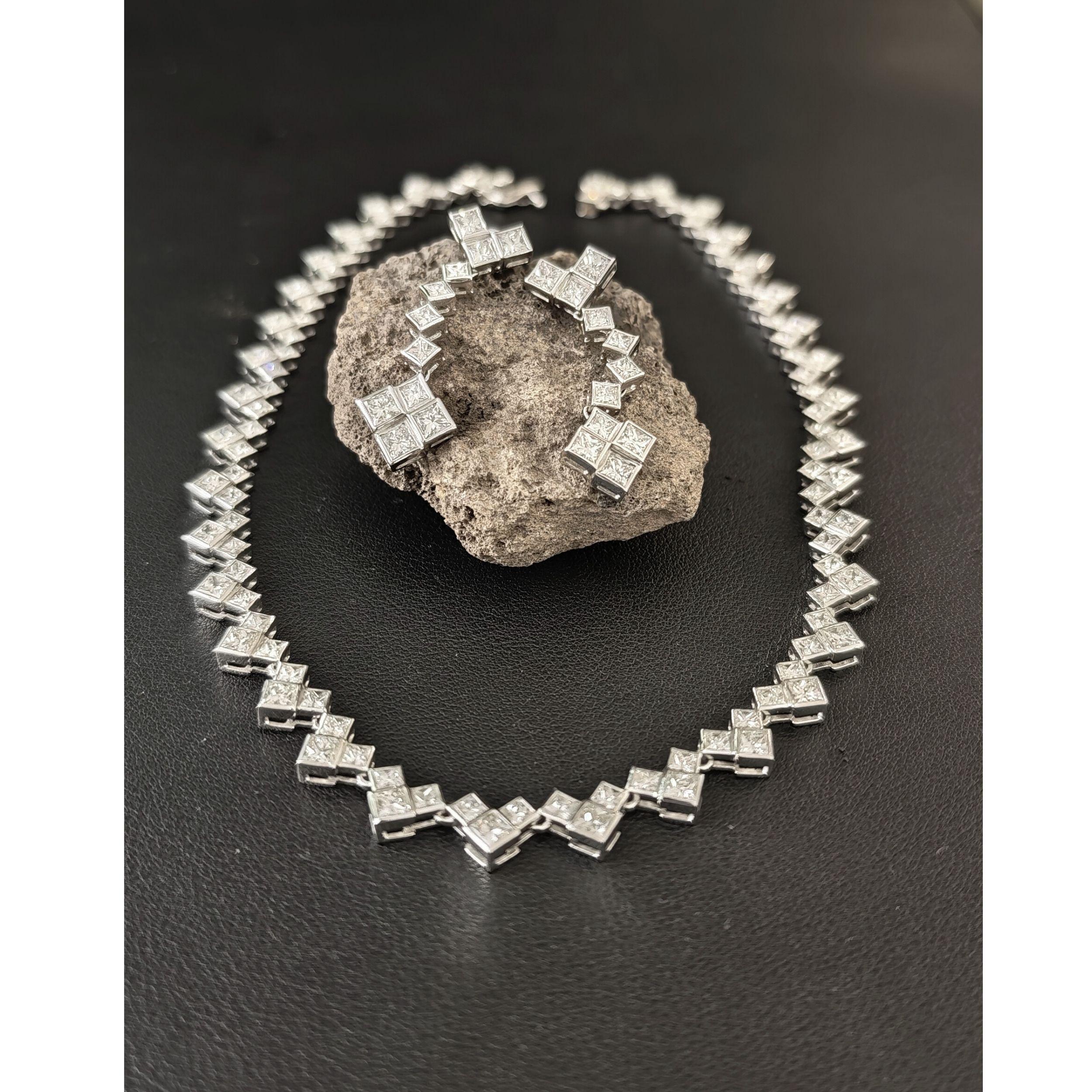 Einzigartige 38,5 Karat Halskette im Angebot 2