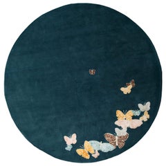 Tapis rond en laine et soie fait à la main ; papillon bleu, orange, rose et coloré