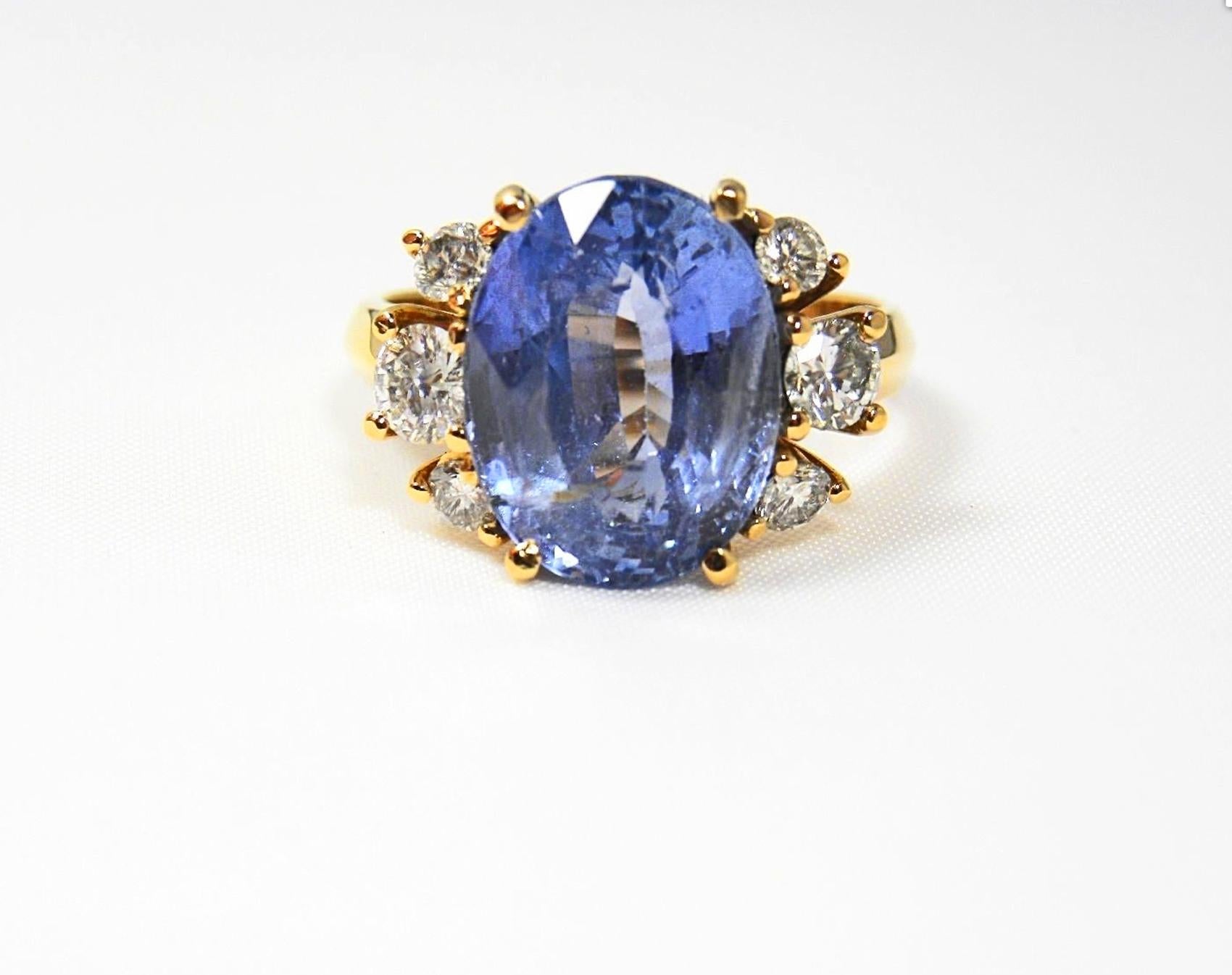 Unheated 10.80 Carat Violet Blue Sapphire Diamond 18K Gold Ring For Sale 1