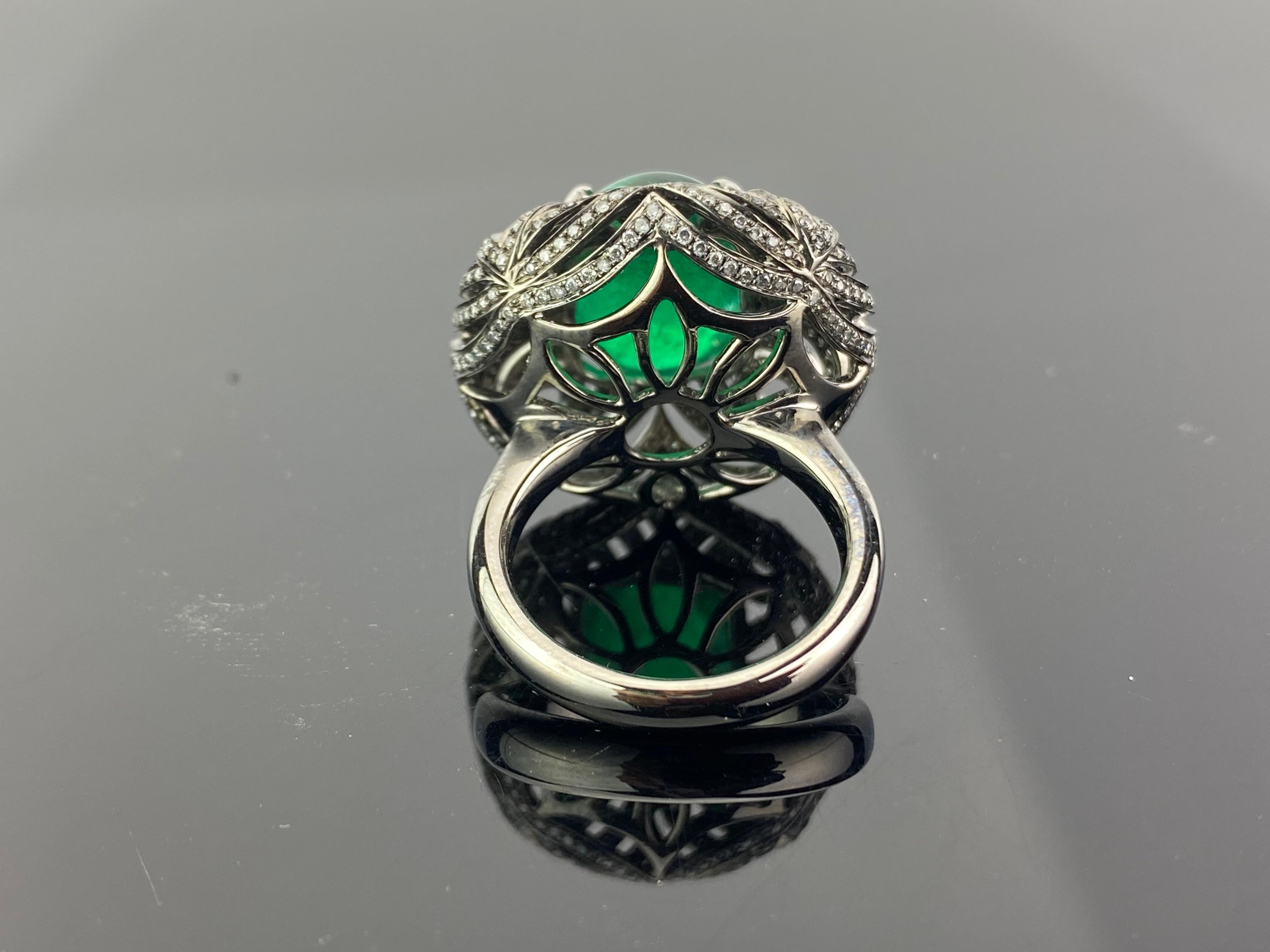 Art Deco 10.80 Carat Emerald Cabochon and Diamond 18K Gold Cocktail Ring For Sale