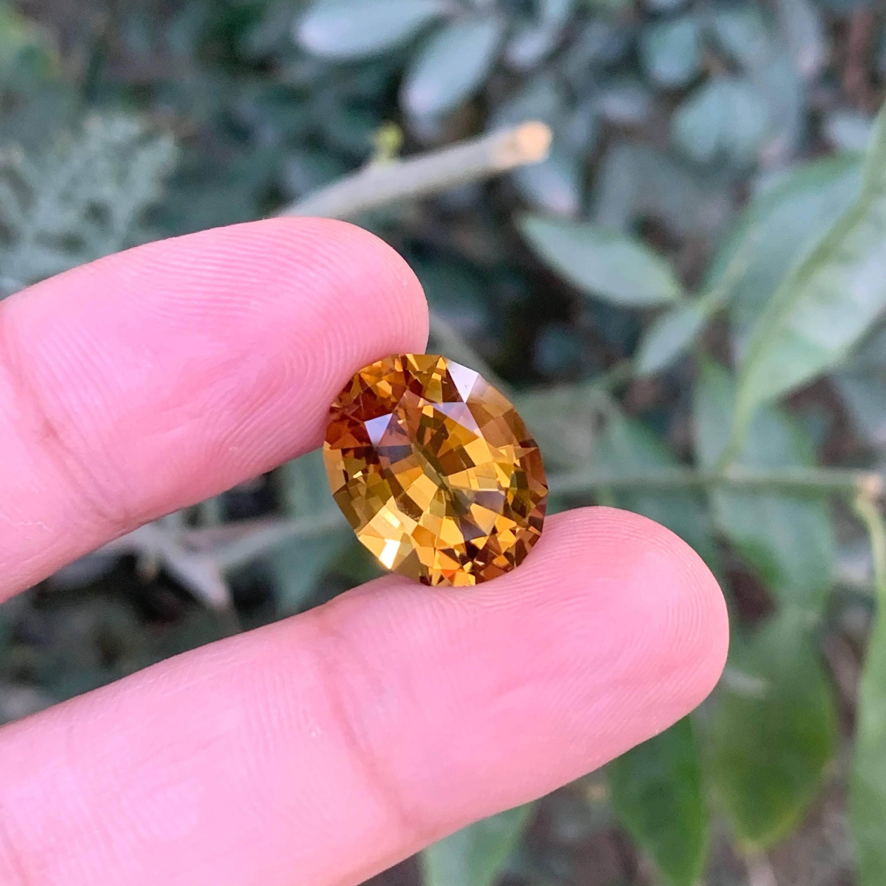 10.80 Carat Natural Loose Brownish Color Citrine Oval Cut Brazilian Gemstone en vente 3