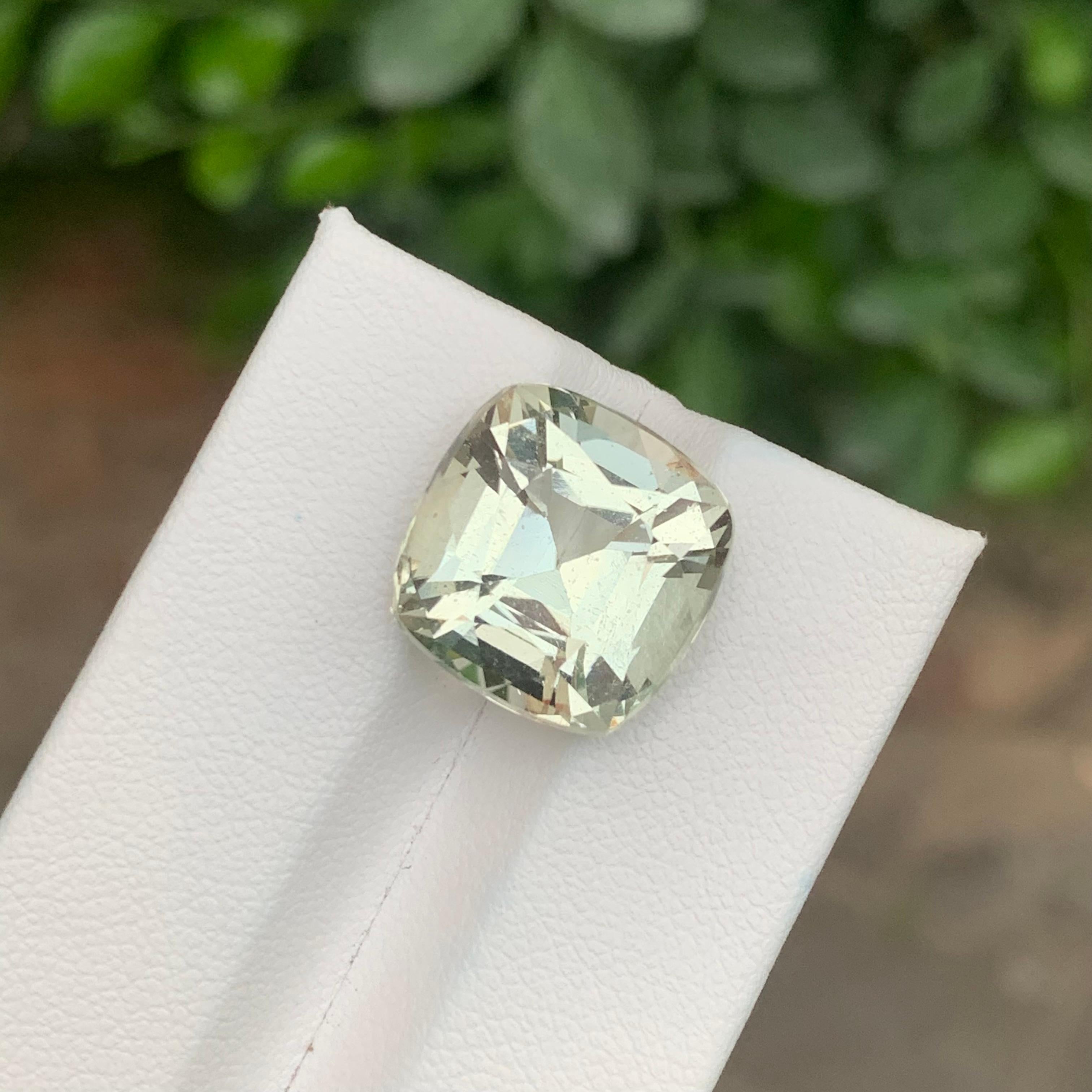 10.80 Karat natürlicher loser Heliodor Cushion Shape Edelstein (Kissenschliff) im Angebot