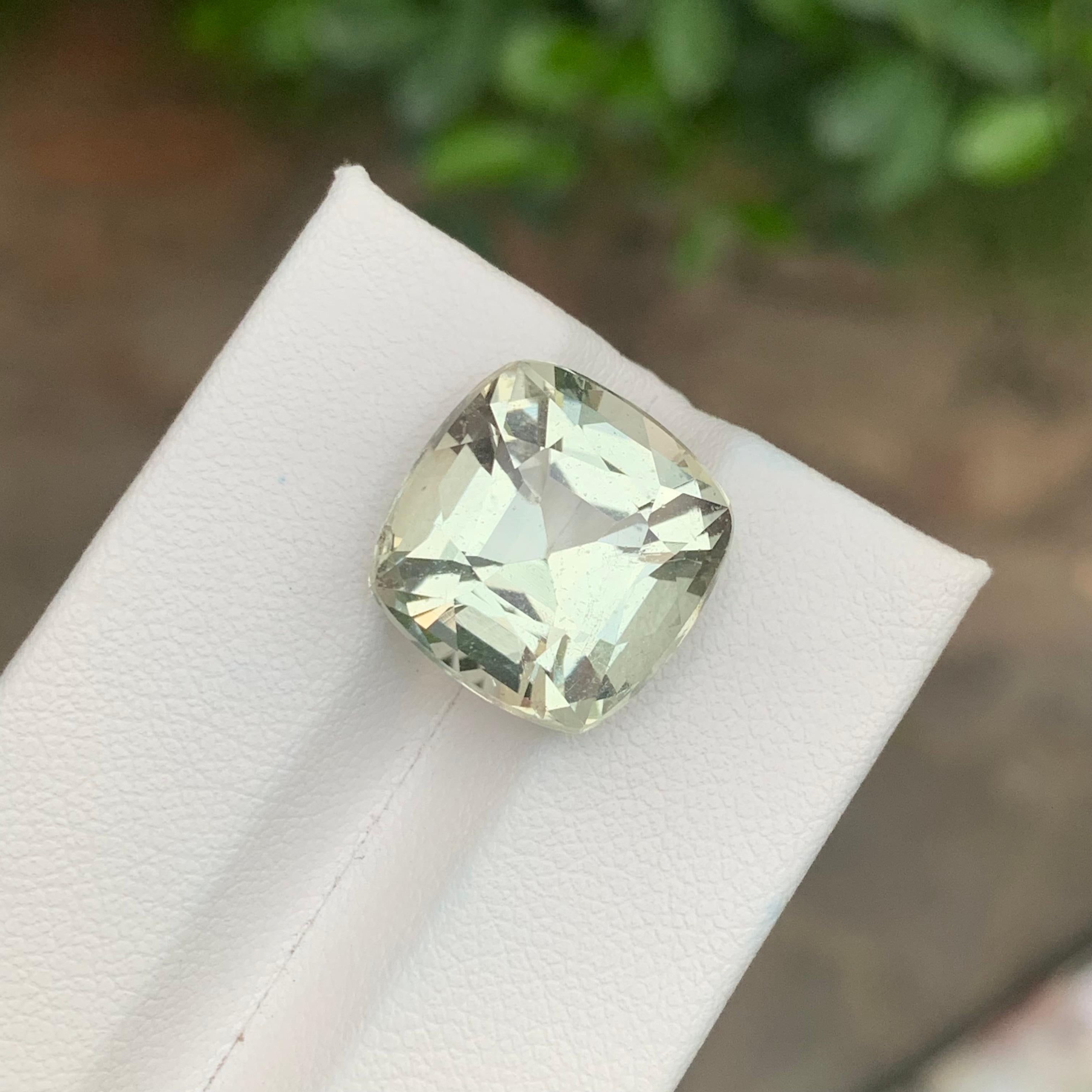 10.80 Karat natürlicher loser Heliodor Cushion Shape Edelstein für Damen oder Herren im Angebot
