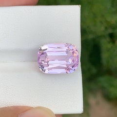 10.80-Karat-Kunzit-Edelstein in Naturfarbe, lose, rosa, im Kissenschliff, aus Afghanistan