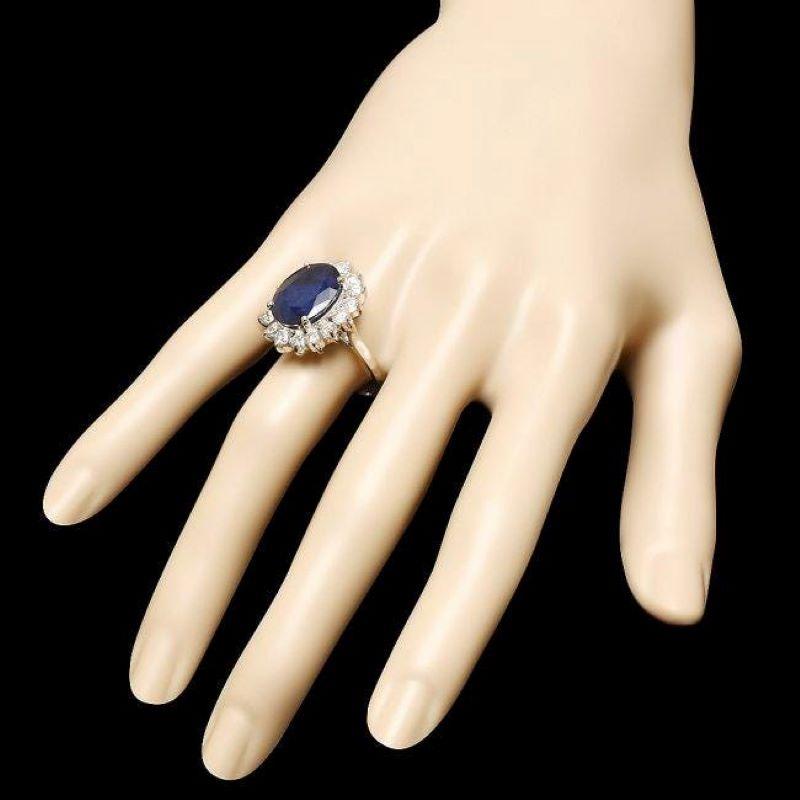 10.80 Carats Natural Blue Sapphire and Diamond 14K Solid White Gold Ring In New Condition For Sale In Los Angeles, CA