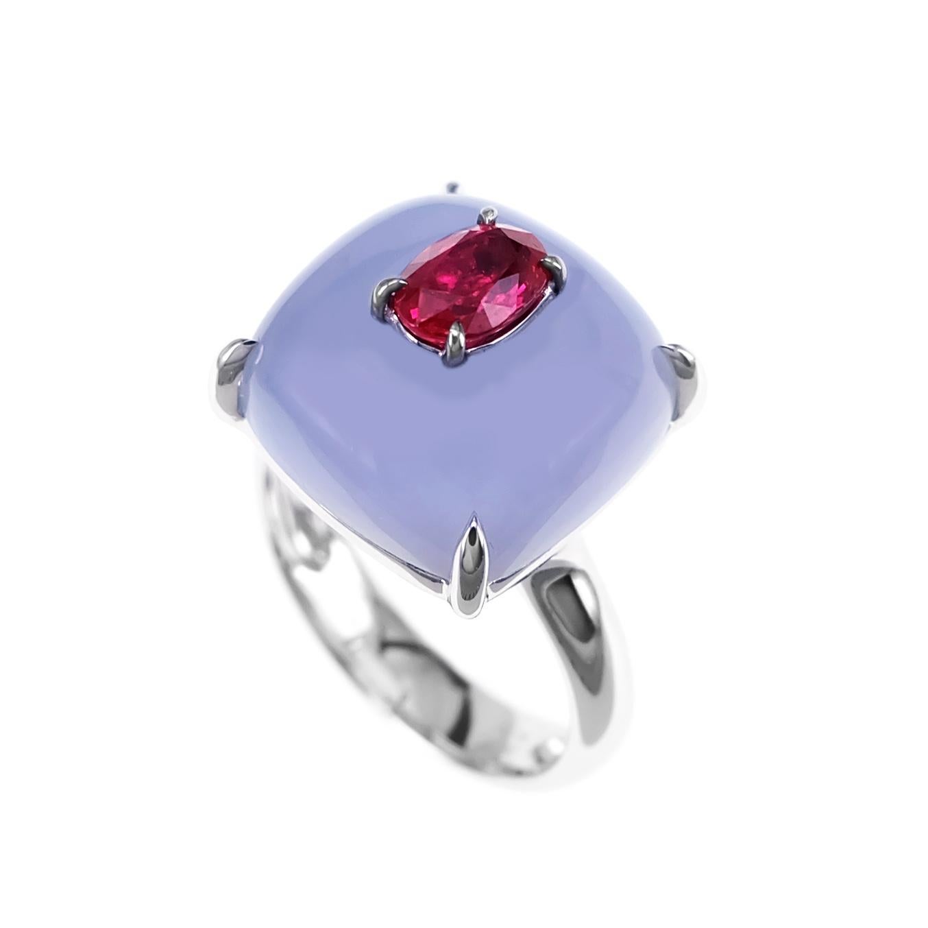 Anello Turner con testa a corona in calcedonio da 10,82 carati e rubino da 0,78 carati In condizioni Nuovo in vendita a Hung Hom, HK