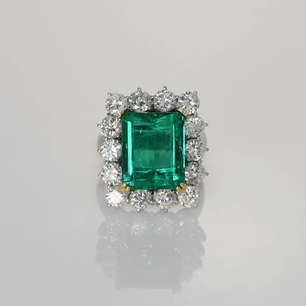 10.83 Emerald With GIA & AGL Cert with 2-3ct Diamonds mount