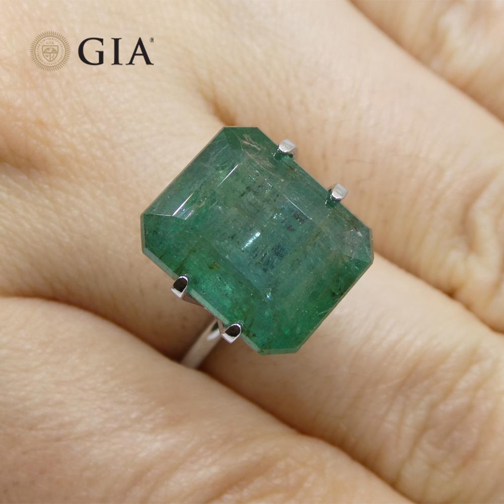 10.84ct Octagonal/Emerald Cut Green Emerald GIA Certified In New Condition For Sale In Toronto, Ontario