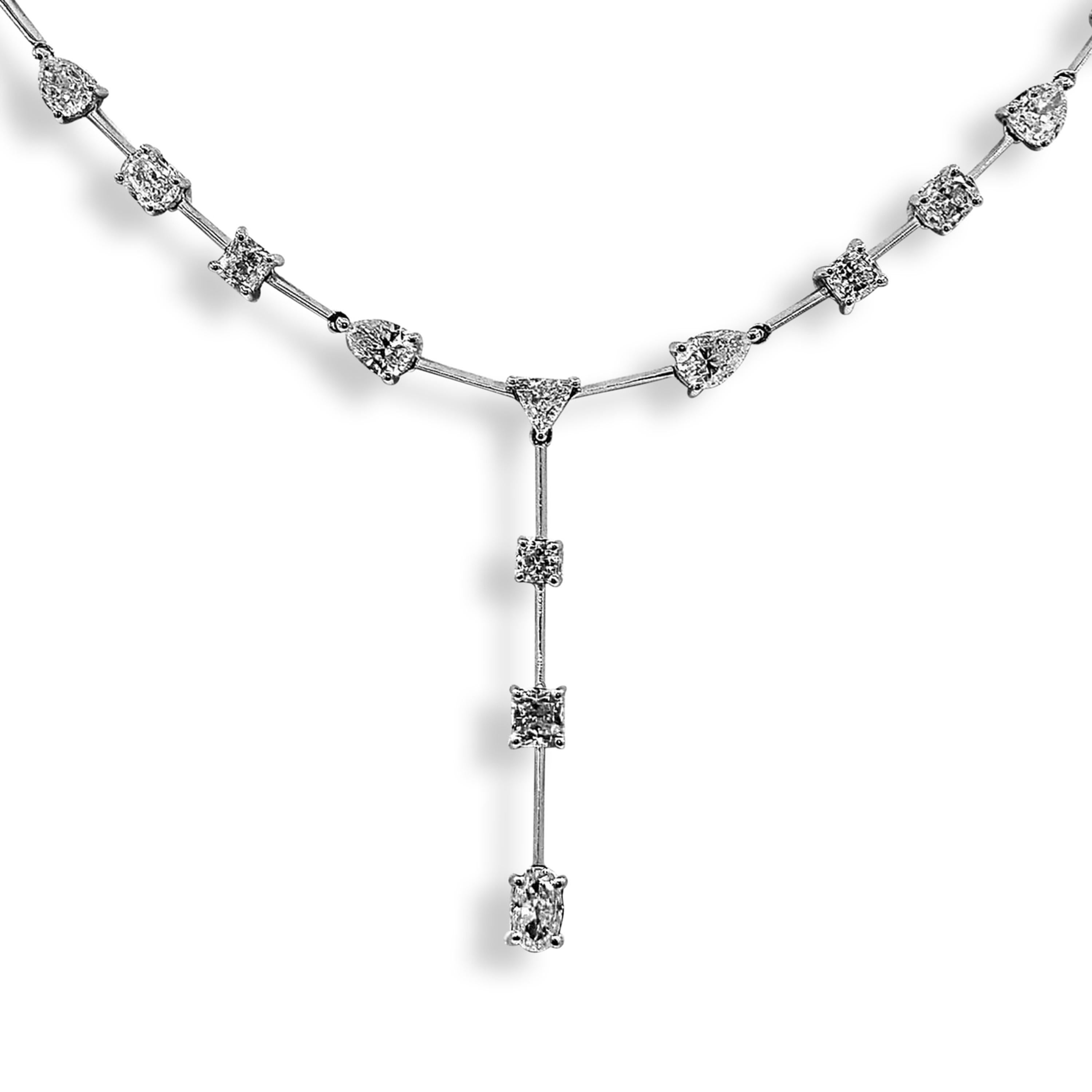 10.85 Carat Diamond White Gold Necklace In condizioni Nuovo in vendita a New York, NY