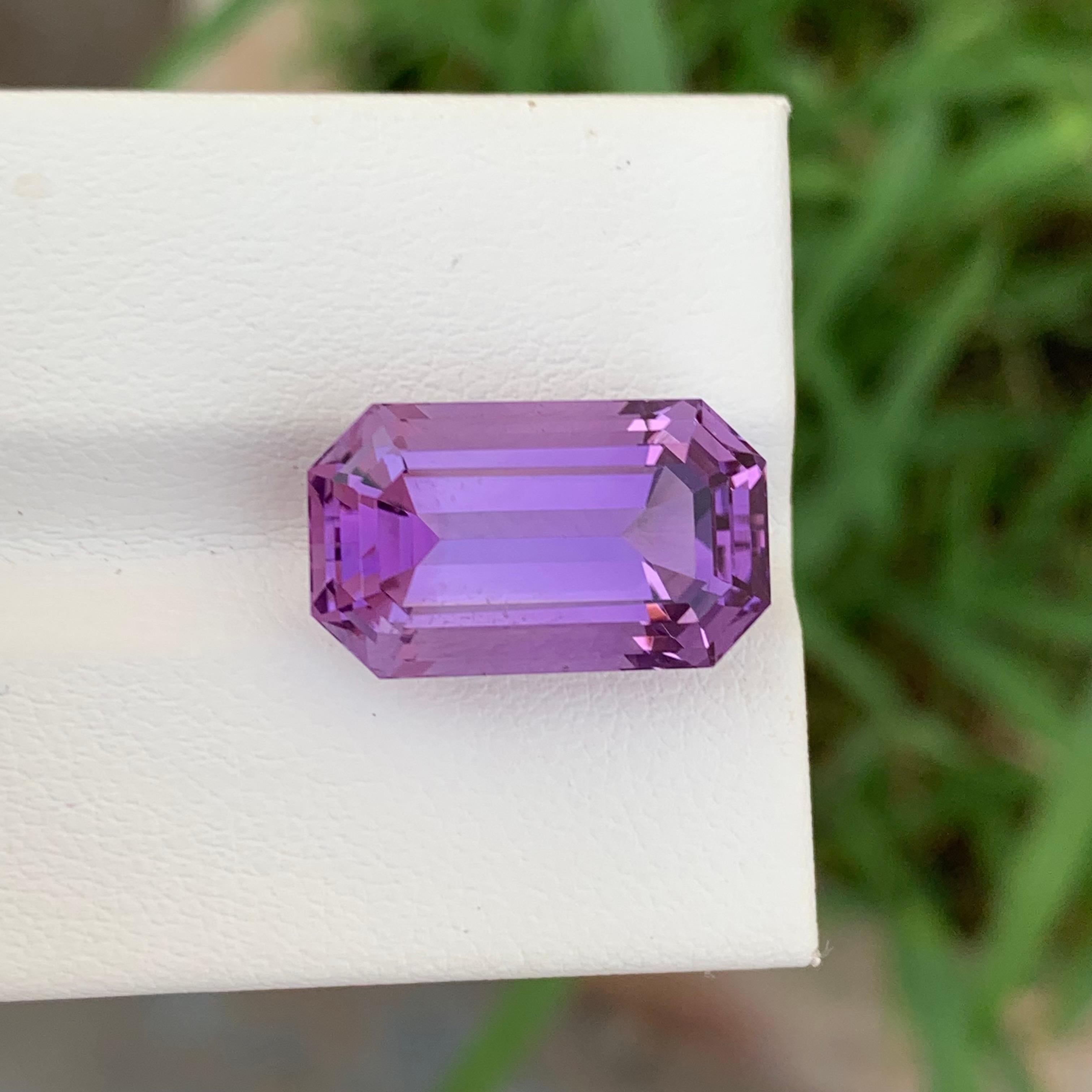 10.85 Karat natürlicher loser Amethyst-Smaragd in Smaragdform für die Schmuckherstellung für Damen oder Herren im Angebot