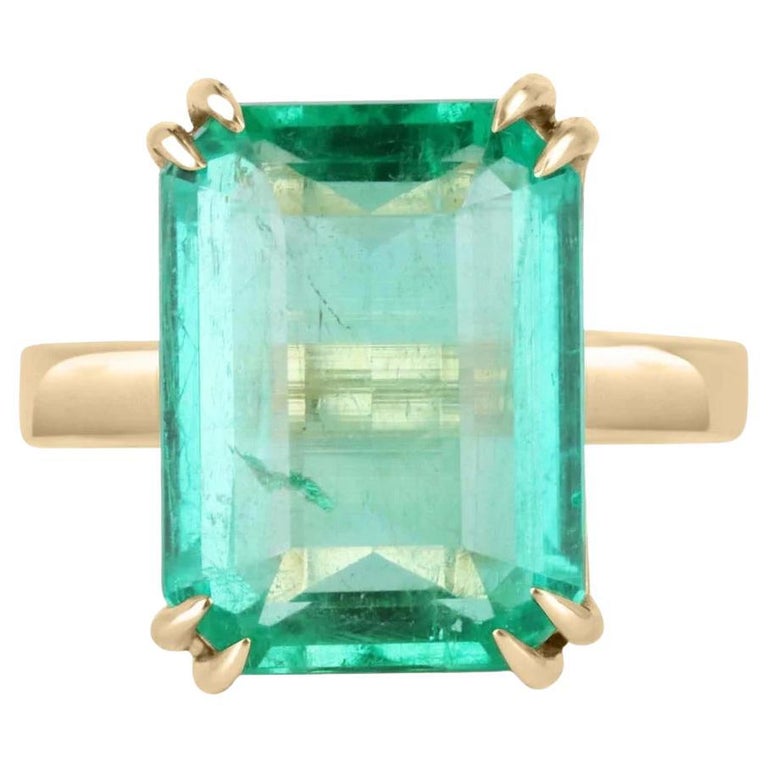 10.58cts 18K Large Heirloom Colombian Emerald-Emerald Cut Solitaire Ring For Sale