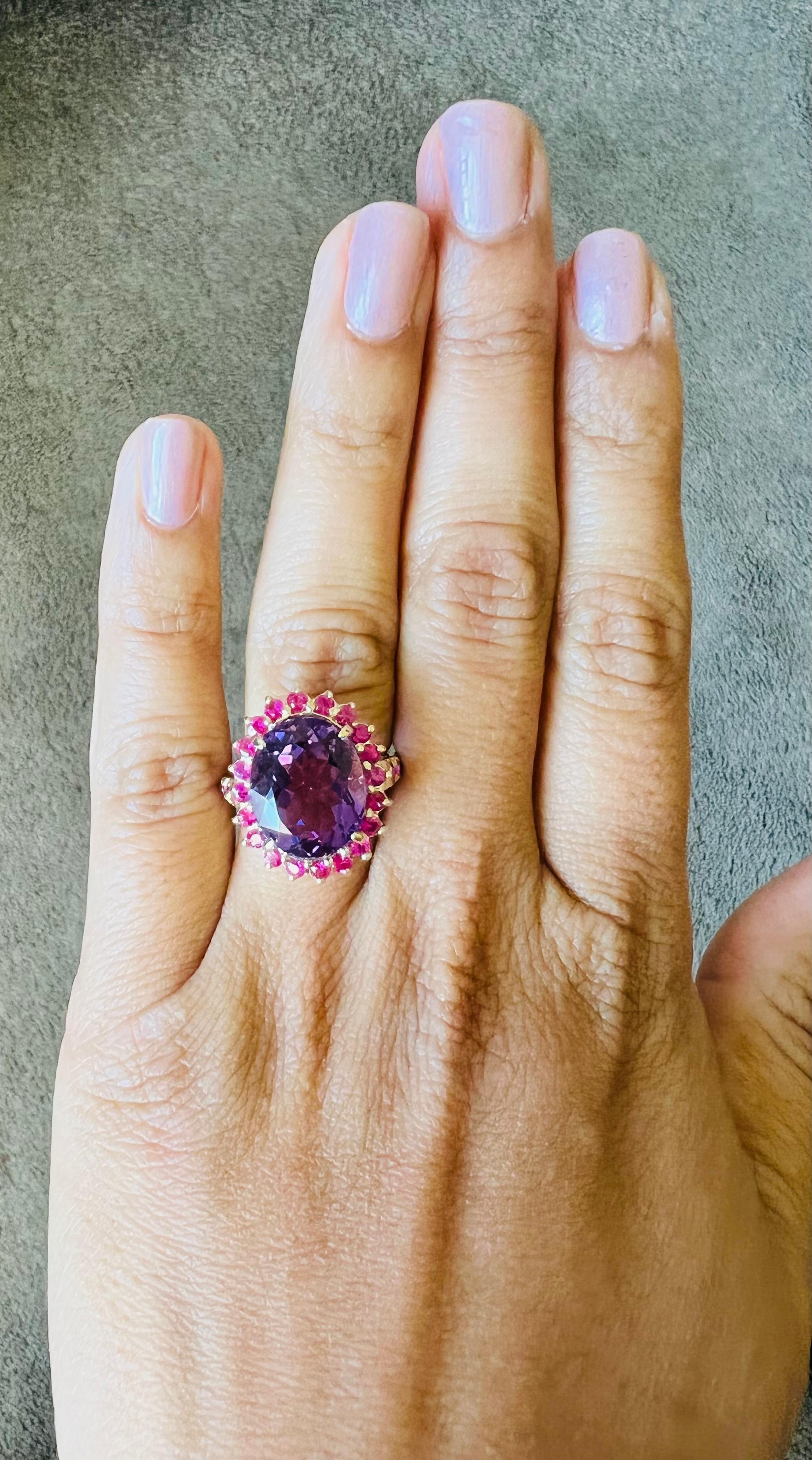 Taille ovale Bague en or jaune 14 carats avec améthyste rose et saphirs de 10,86 carats en vente