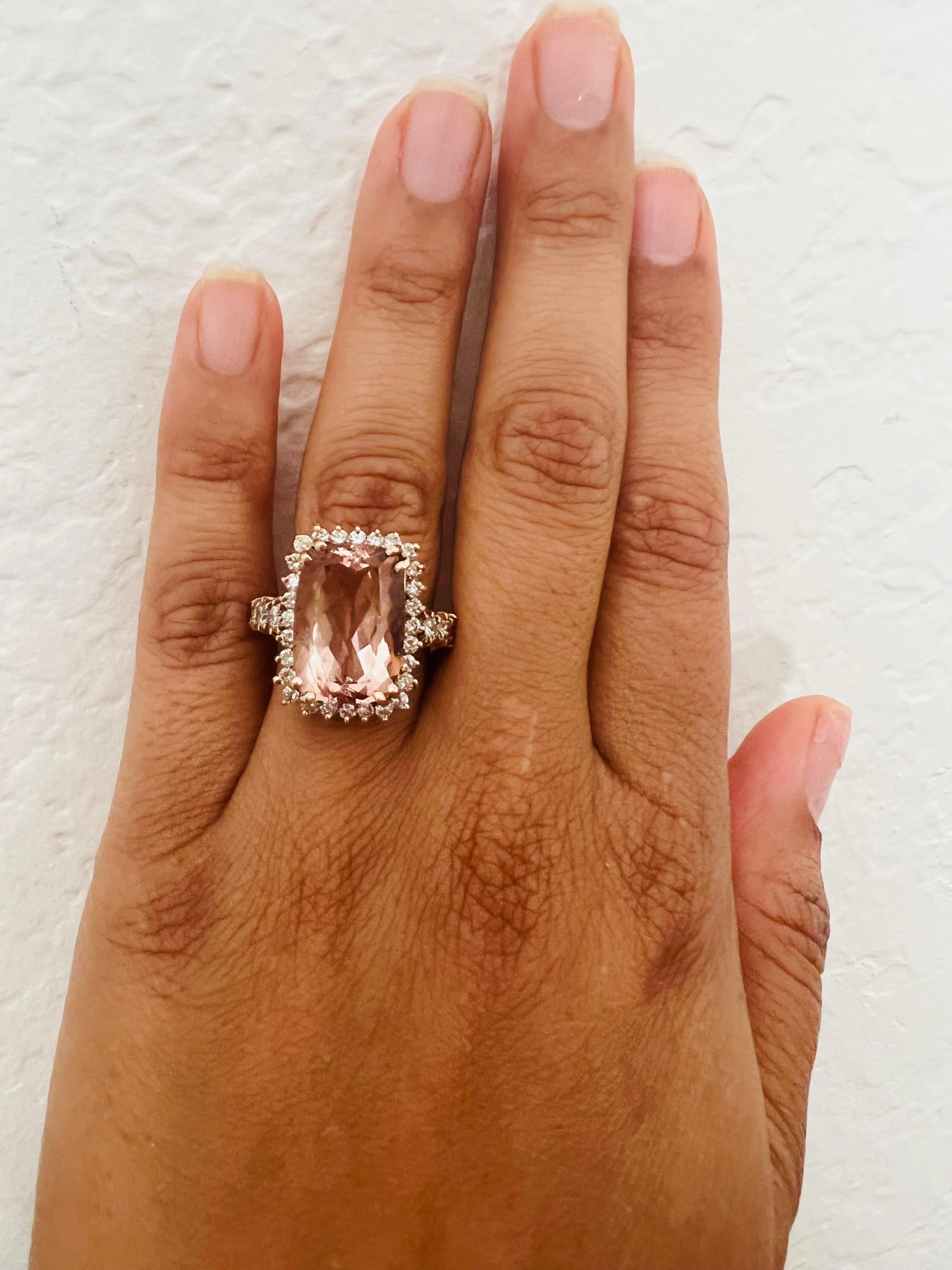 10.86 Carat Morganite Diamond 14 Karat Rose Gold Cocktail Ring In New Condition For Sale In Los Angeles, CA