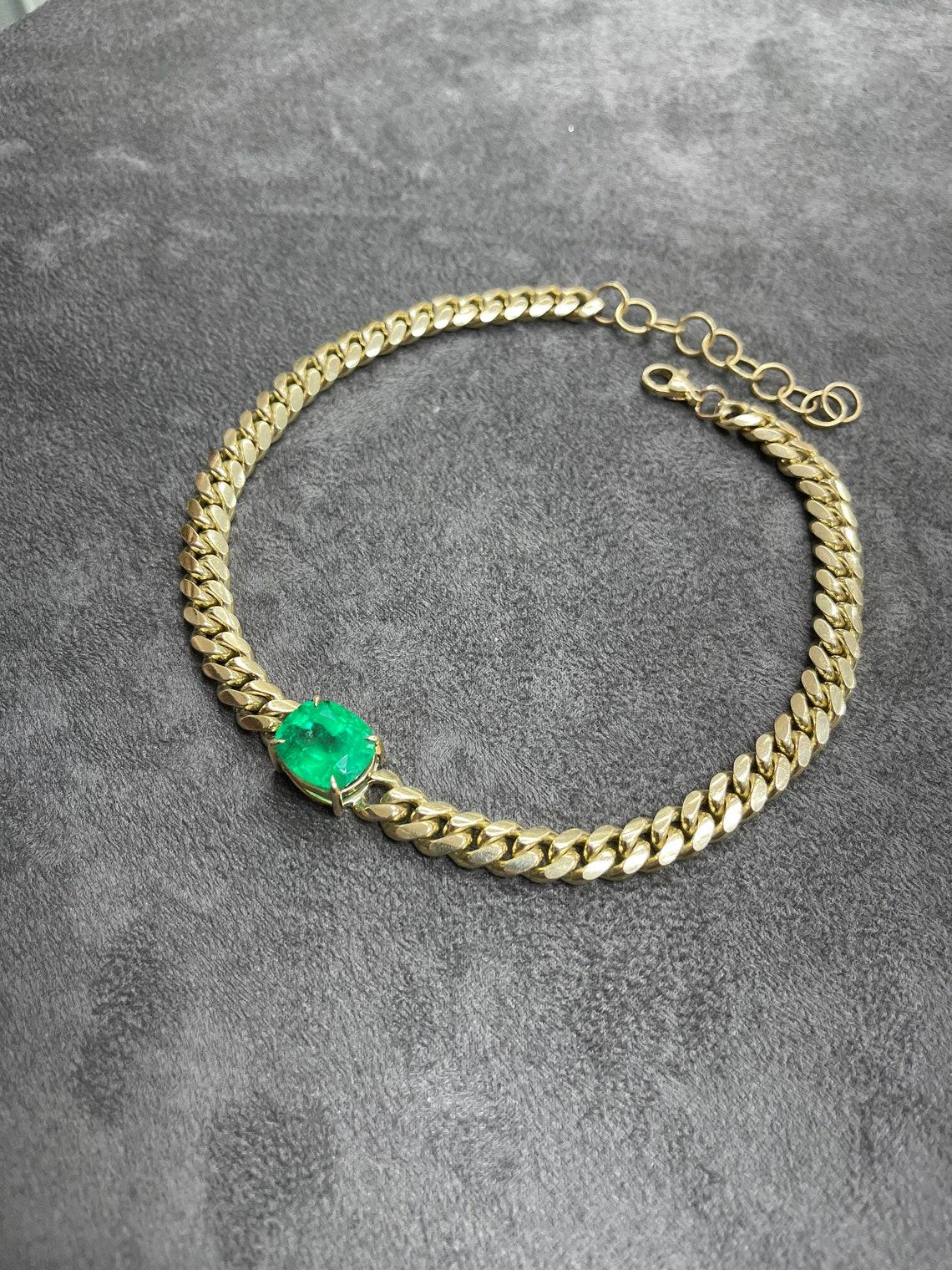 10,86 Karat 18K Jumbo Smaragd Choker Halskette Cuban Link Smaragd Cushion Cut Choker im Zustand „Neu“ im Angebot in Jupiter, FL