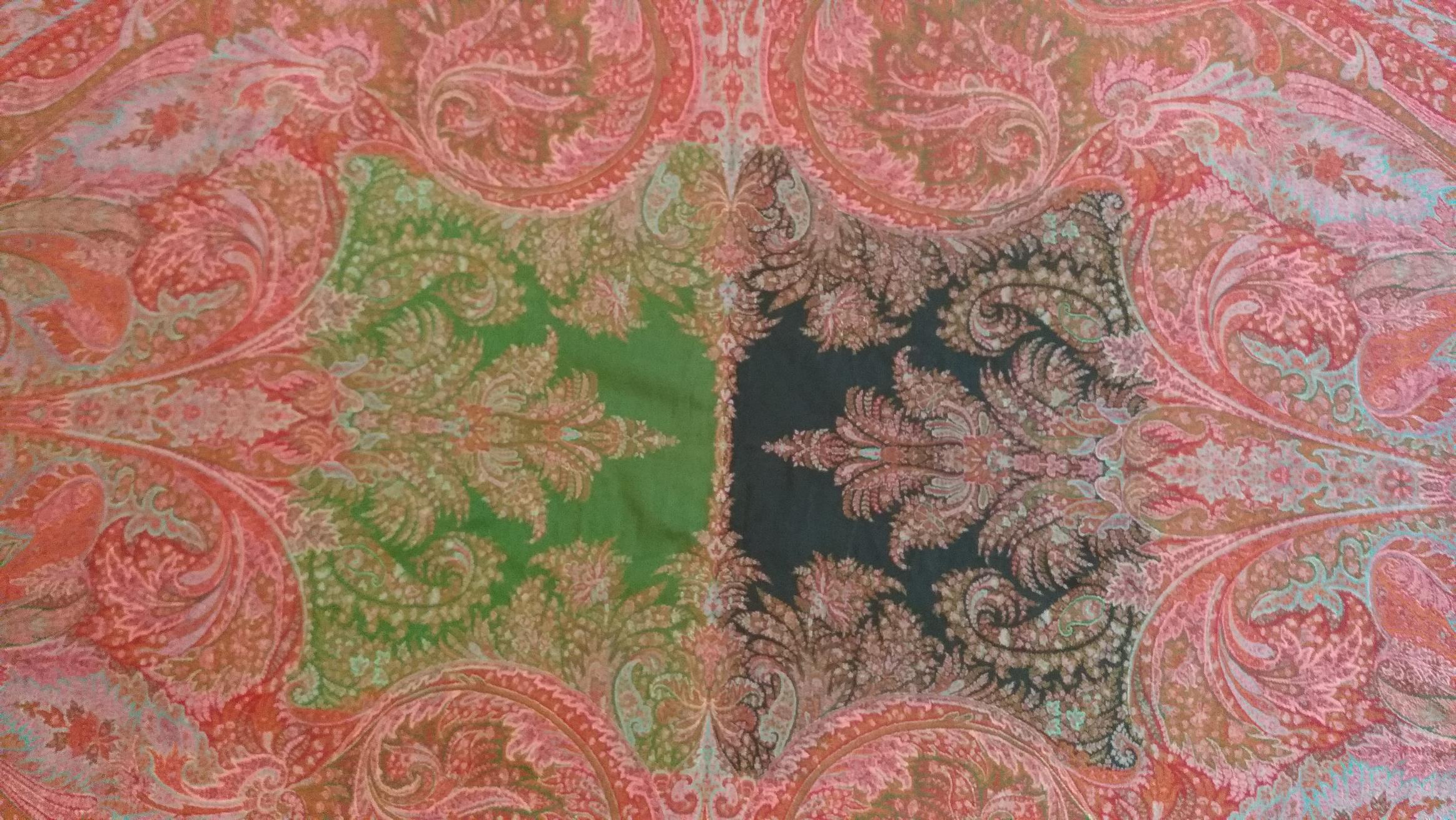 kaschmirschal aus dem 19. Jahrhundert, hergestellt in Lyon in Frankreich in der Mitte des 19. Jahrhunderts mit sehr schönen Farben.