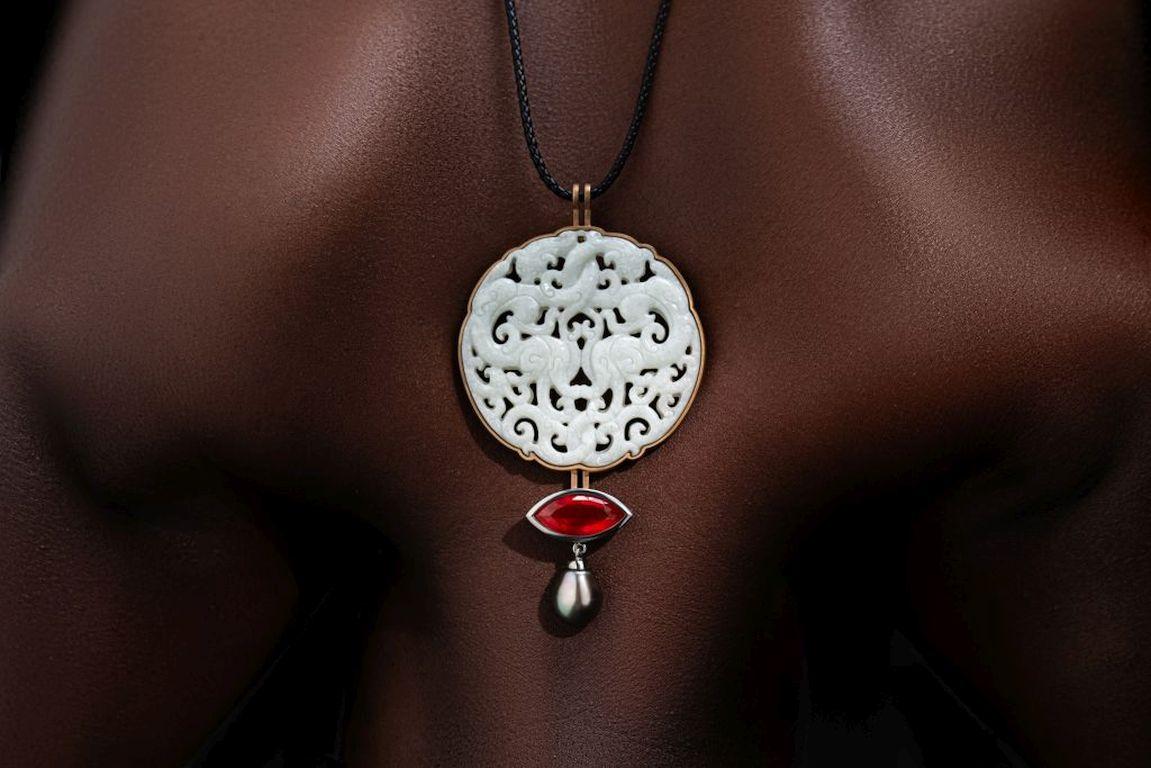 10.88 Carat Fire Opal Tahiti Pearl-Drop White Jade Disc Gold Bronze Necklace For Sale 9