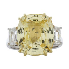 10,89 Karat Gelber Saphir & Diamantring im Kissenschliff in 18k Gold