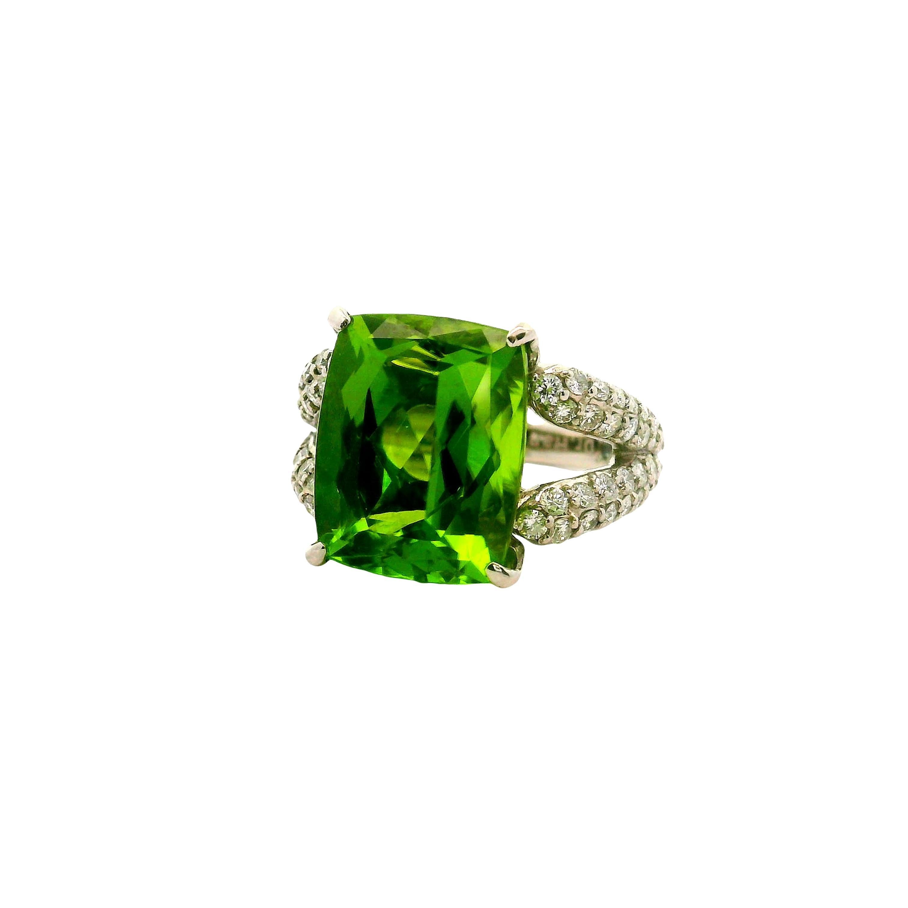 Anillo de Platino con Diamante Peridoto de 10.89 Quilates Contemporáneo en venta