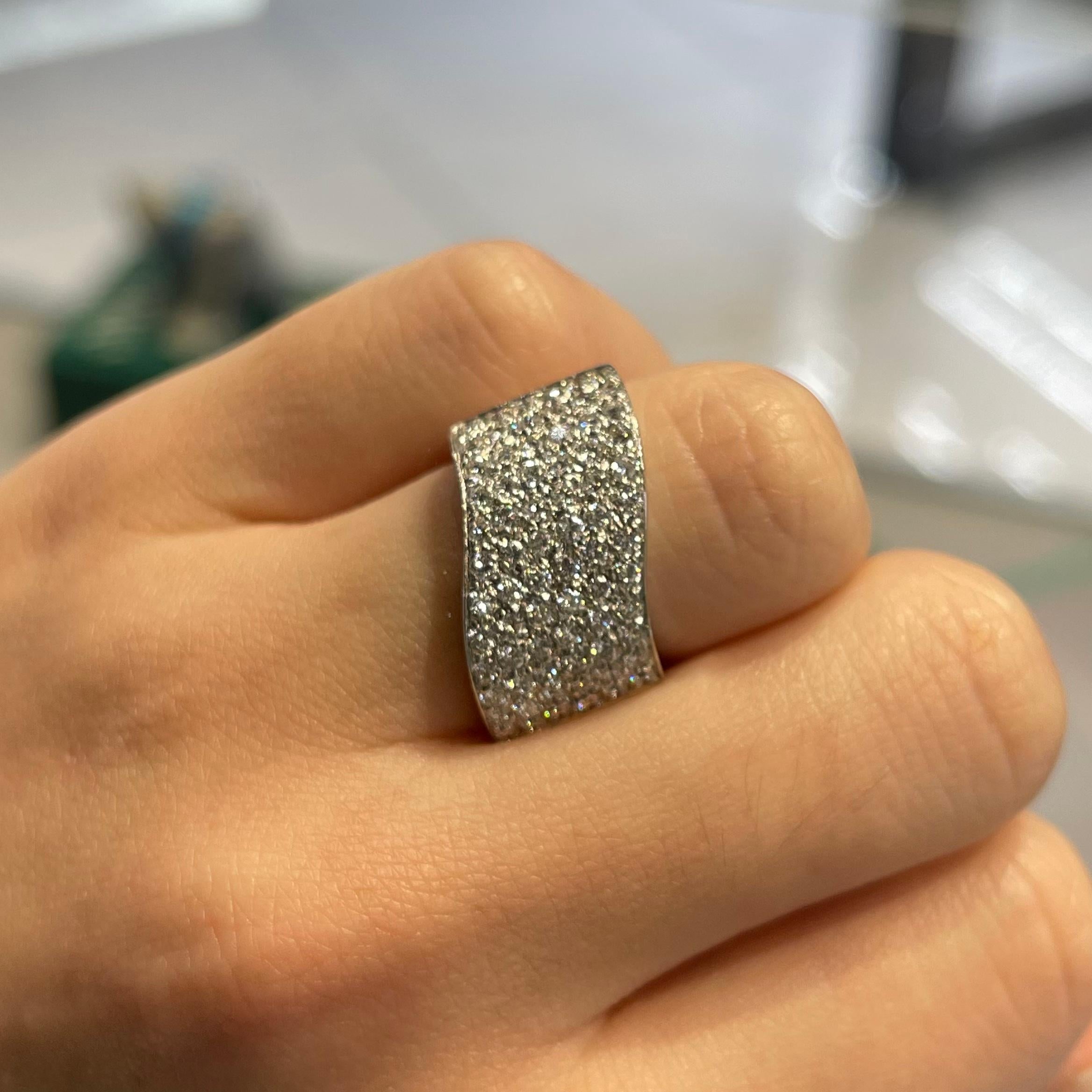 1.08 Carat Diamond Cocktail Ring in 18k White Gold 'Sizable' In Excellent Condition For Sale In Miami, FL