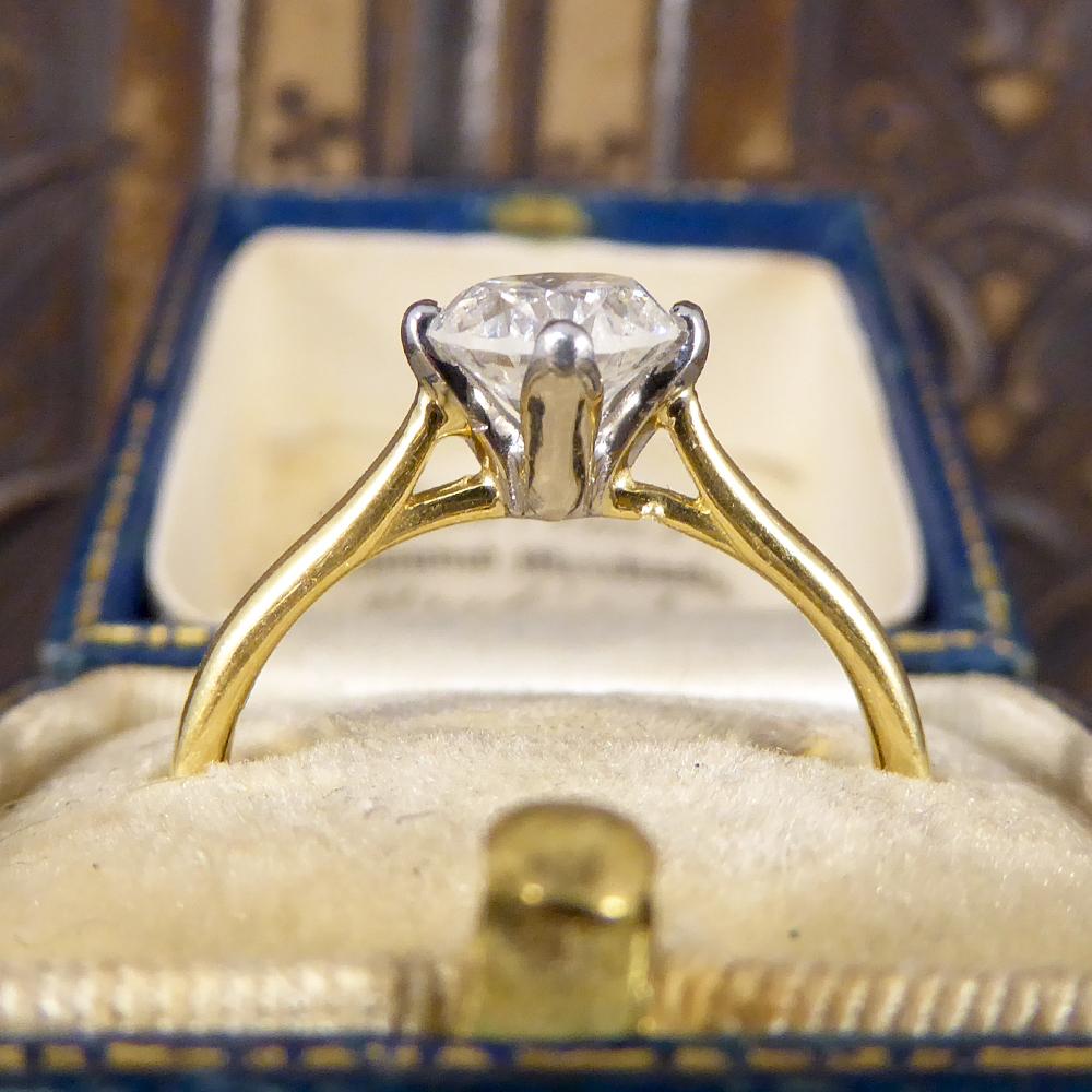 1.08 Carat Diamond Solitaire Engagement Ring in 18 Carat Yellow Gold In Good Condition In Yorkshire, West Yorkshire