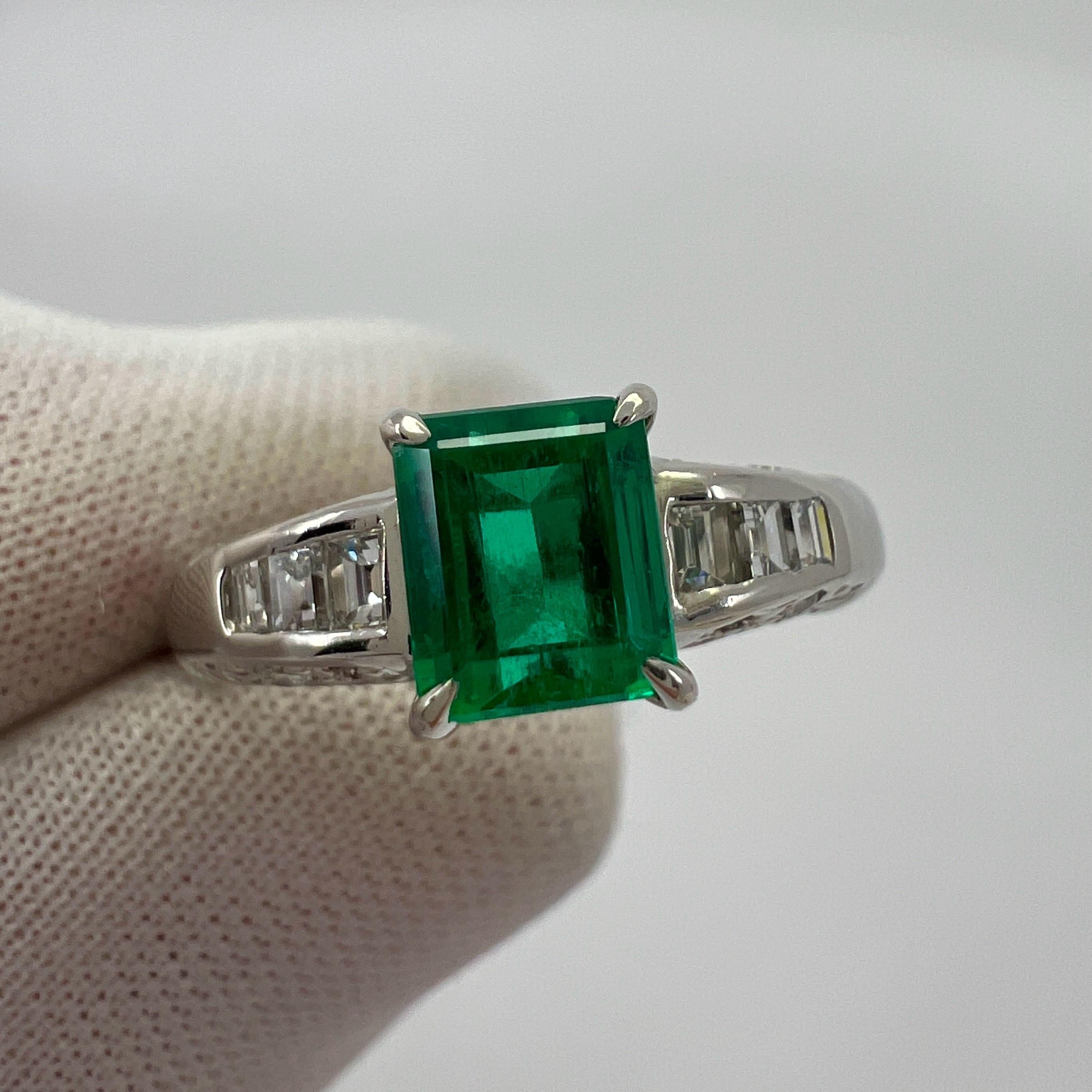 1.08ct Fine Green Colombian Emerald And Diamond Platinum Modern Solitaire Ring For Sale 5