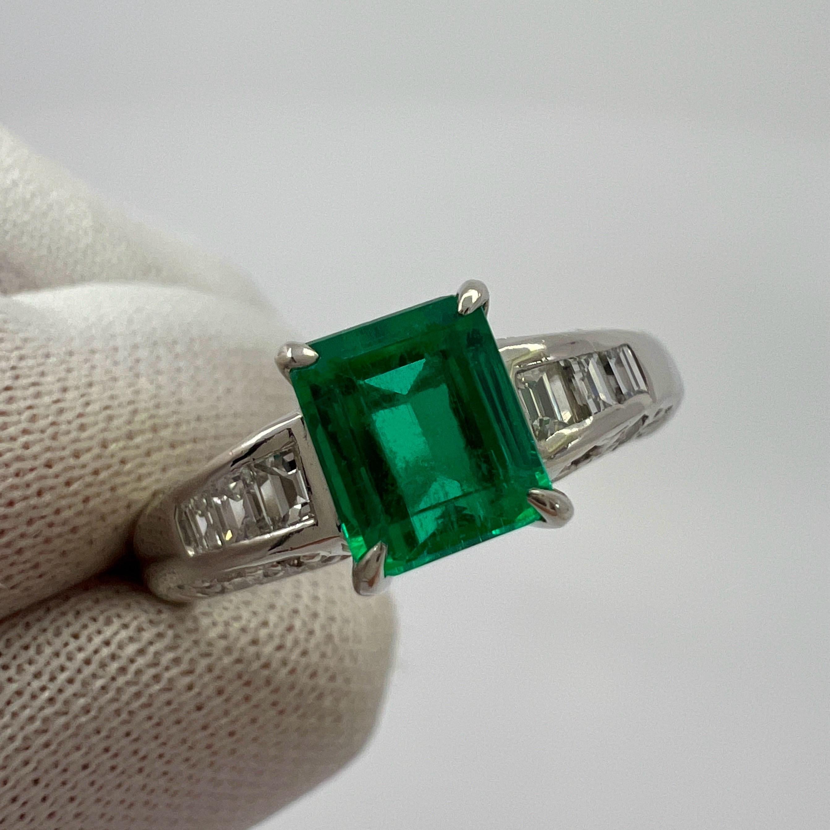 1.08ct Fine Green Colombian Emerald And Diamond Platinum Modern Solitaire Ring For Sale 6