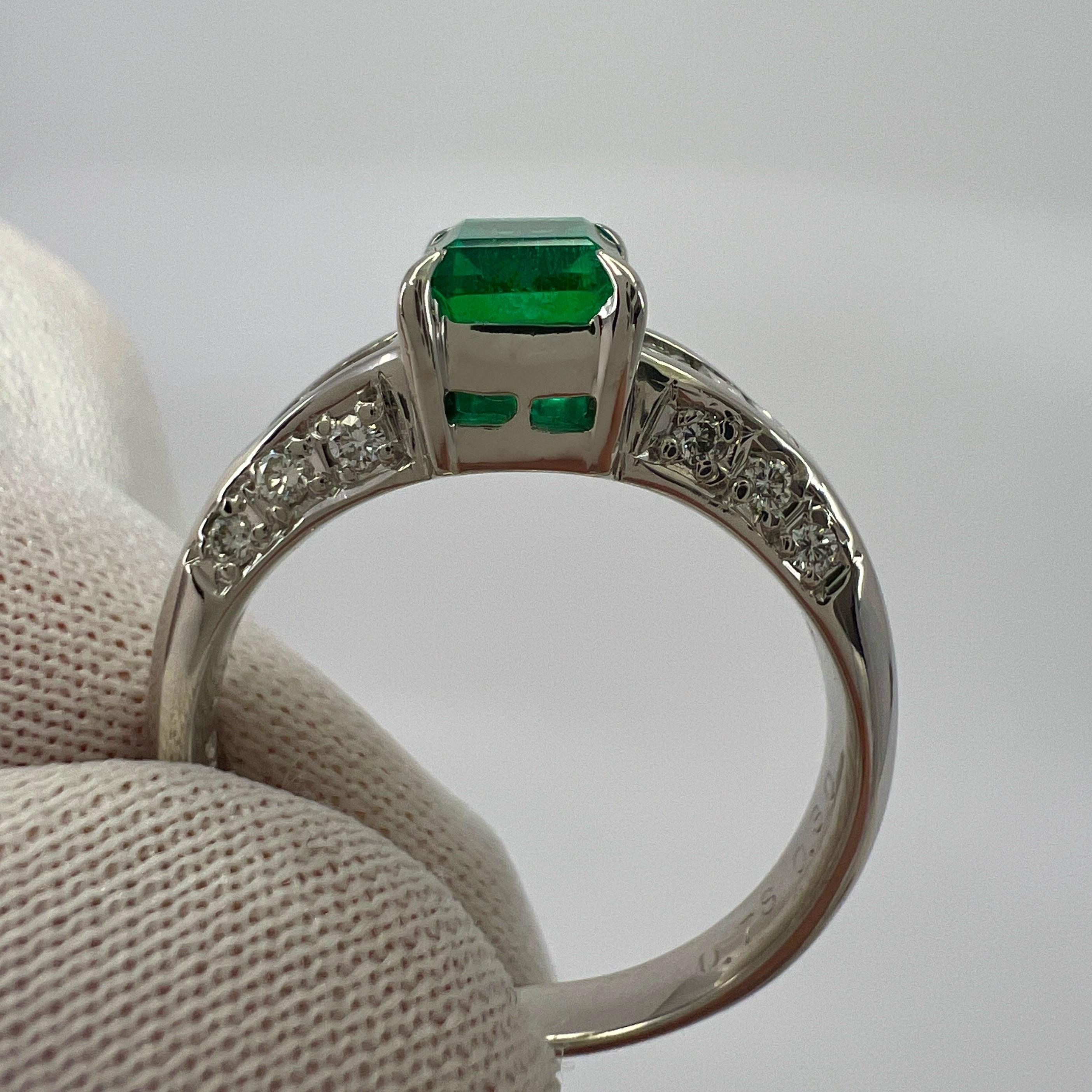 1.08ct Fine Green Colombian Emerald And Diamond Platinum Modern Solitaire Ring In Excellent Condition For Sale In Birmingham, GB