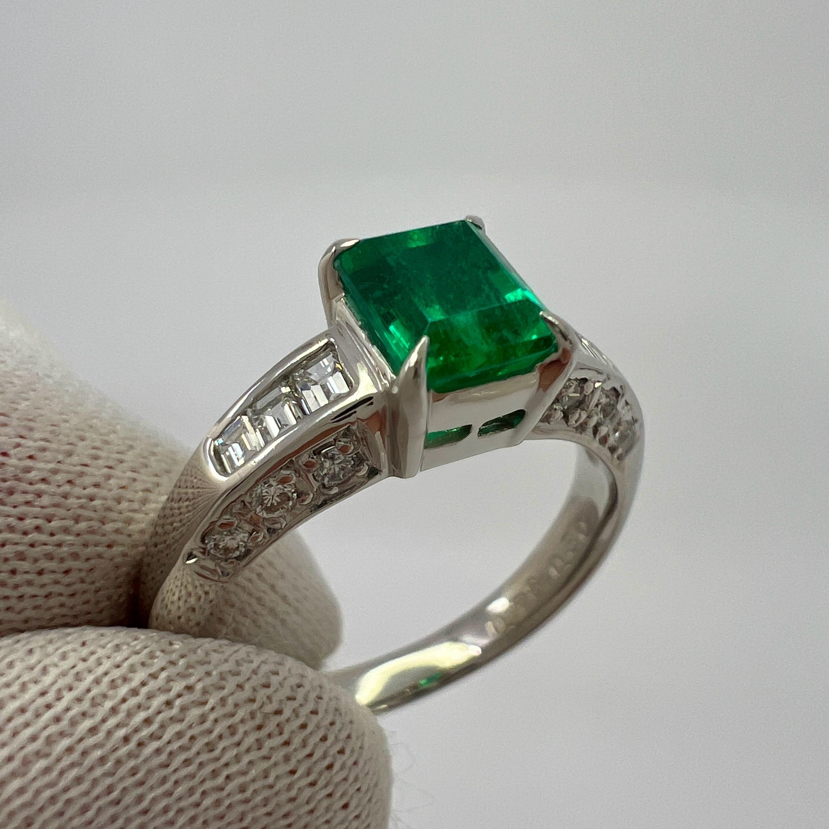 1.08ct Fine Green Colombian Emerald And Diamond Platinum Modern Solitaire Ring For Sale 4