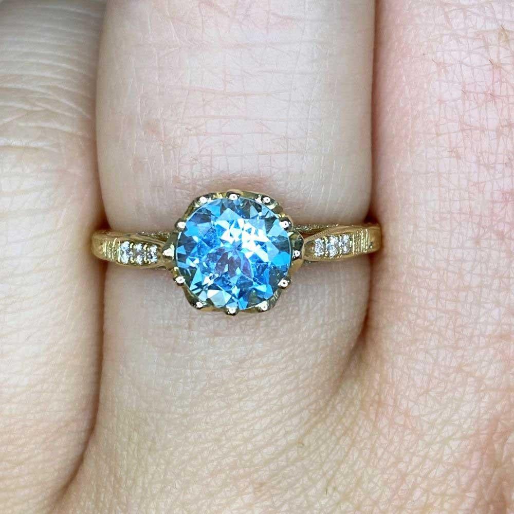 Art Deco Round Aquamarine Cocktail Ring (Approx. 1.00-Carats), 18k Yellow Gold For Sale