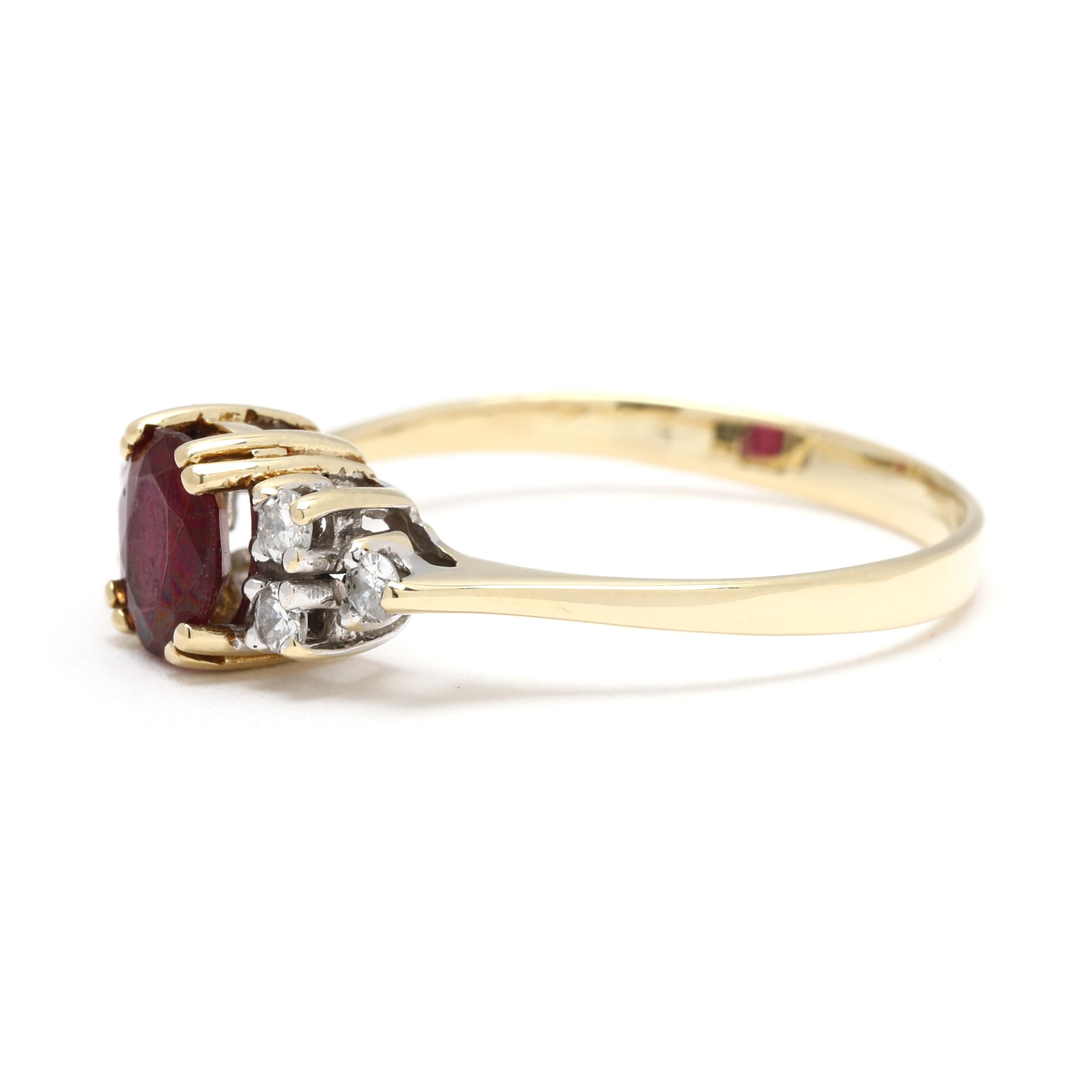 1,08 Karat Diamant und Rubin Verlobungsring, 14k Gelbgold, Ring Größe 7,75 im Zustand „Gut“ im Angebot in McLeansville, NC