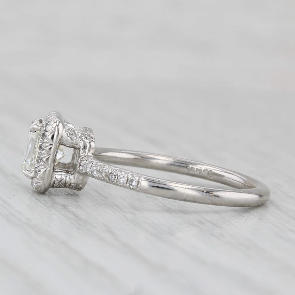 Informazioni sulla gemma:
- Diamante Nature -
Carati - 0,97ct 
Taglio - Taglio angolare a rettangolo modificato Brilliante
Colore - K.K.
Chiarezza - I1 

- Diamanti naturali -
Carati totali - 0,12ctw
Taglio - Brillante rotondo 
Colore - H -