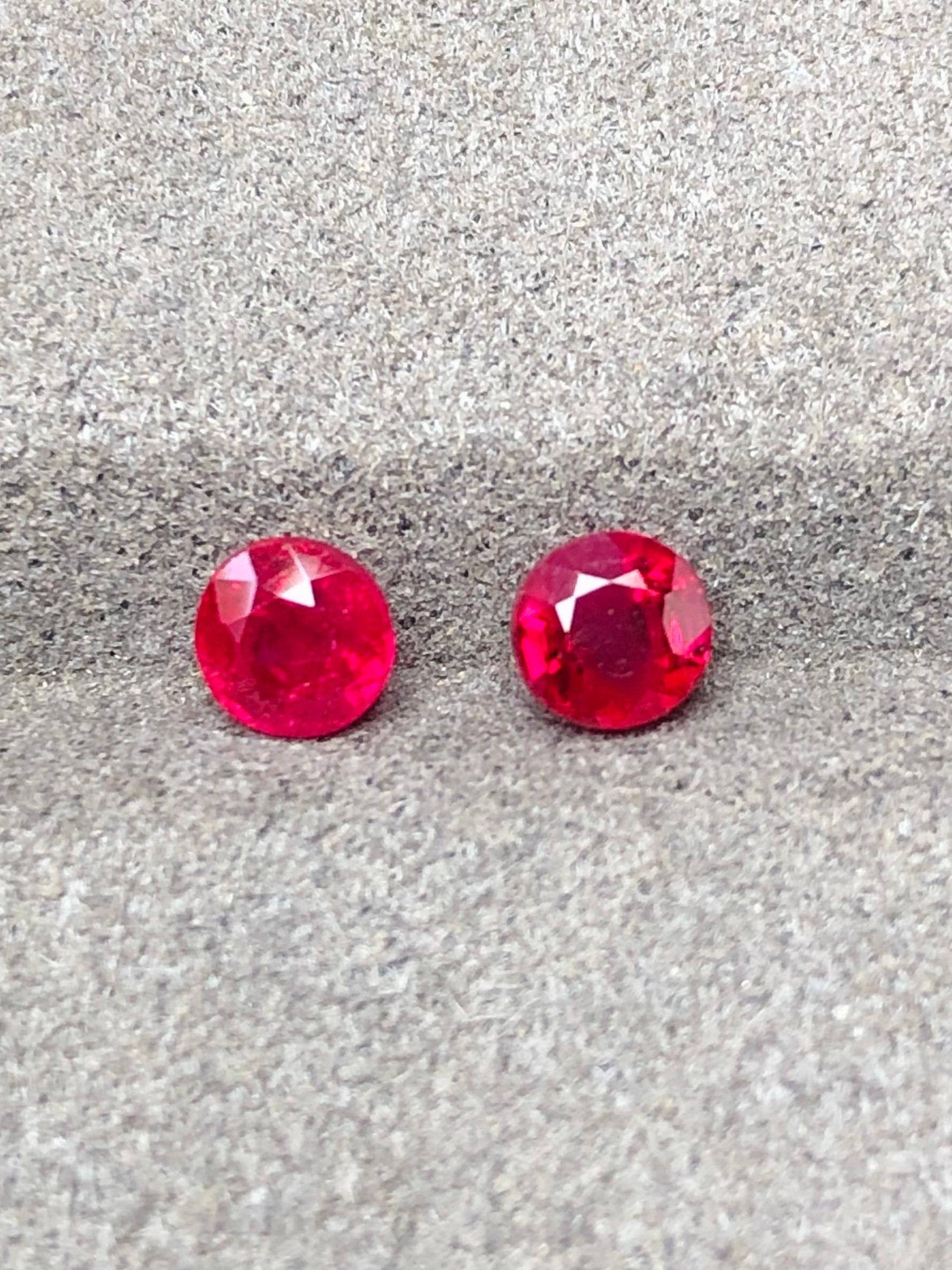 1.09/2 Carats Certificat GIA Rubis Naturel Non Chauffé Birmanie Couleur Sang de Pigeon Neuf - En vente à bangkok, TH