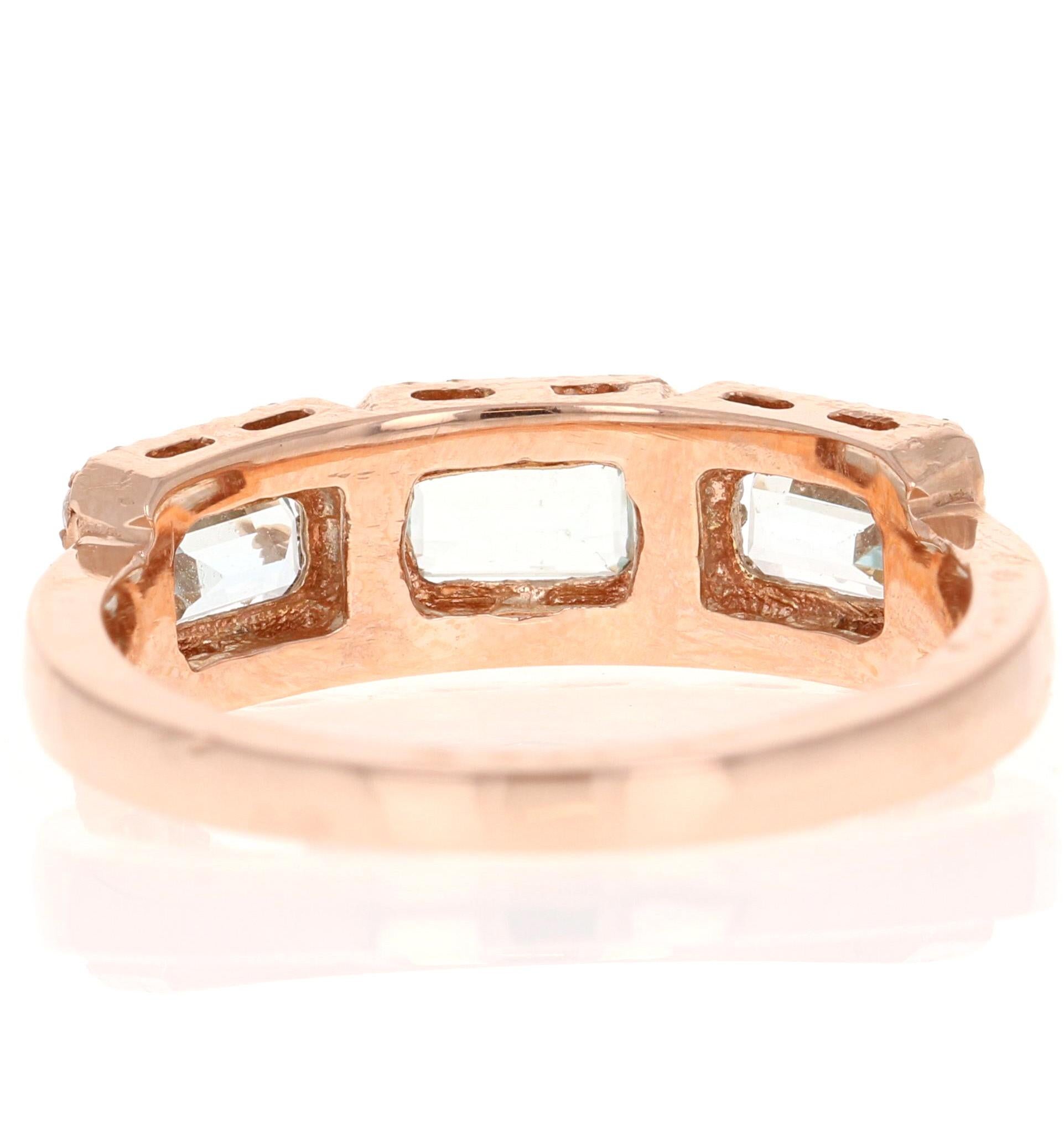 Taglio rotondo Fascia da cocktail in oro rosa a 3 pietre con diamante e acquamarina da 1,09 carati in vendita
