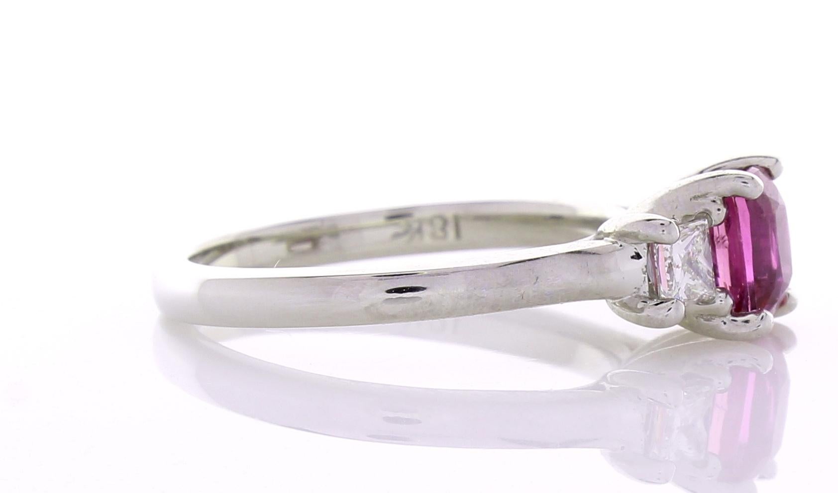 1.09 Carat Cushion Cut PInk Sapphire & Diamond Cocktail Ring In 18K White Gold In New Condition In Chicago, IL