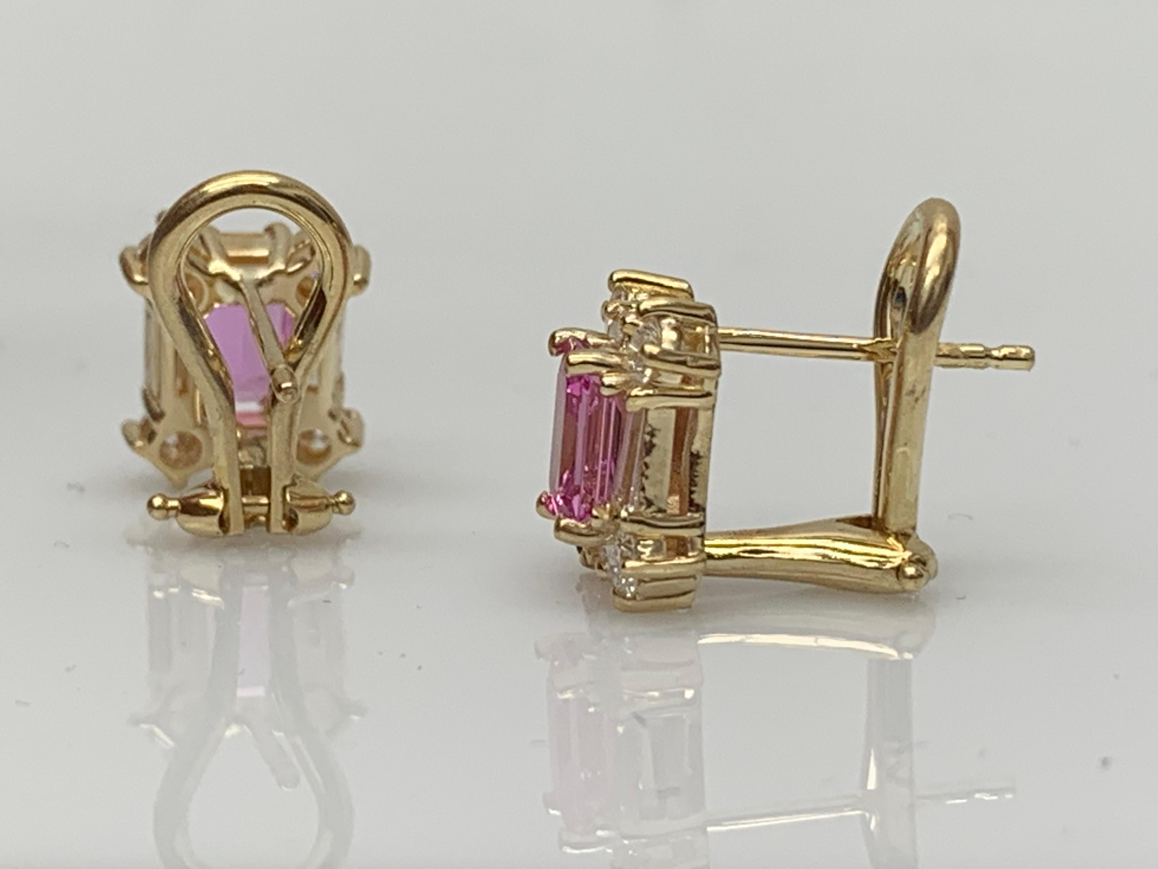Boucles d'oreilles en or jaune 14K de 1,09 carat de saphirs roses taillés en émeraude et de diamants Neuf - En vente à NEW YORK, NY