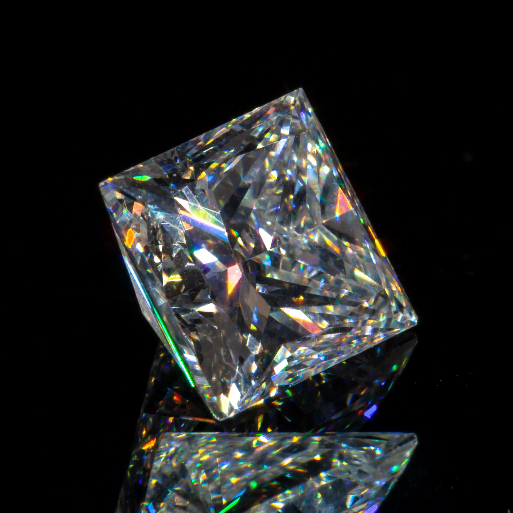 Moderne Diamant taille princesse non serti de 1,09 carat F/ VS2 certifié GIA en vente
