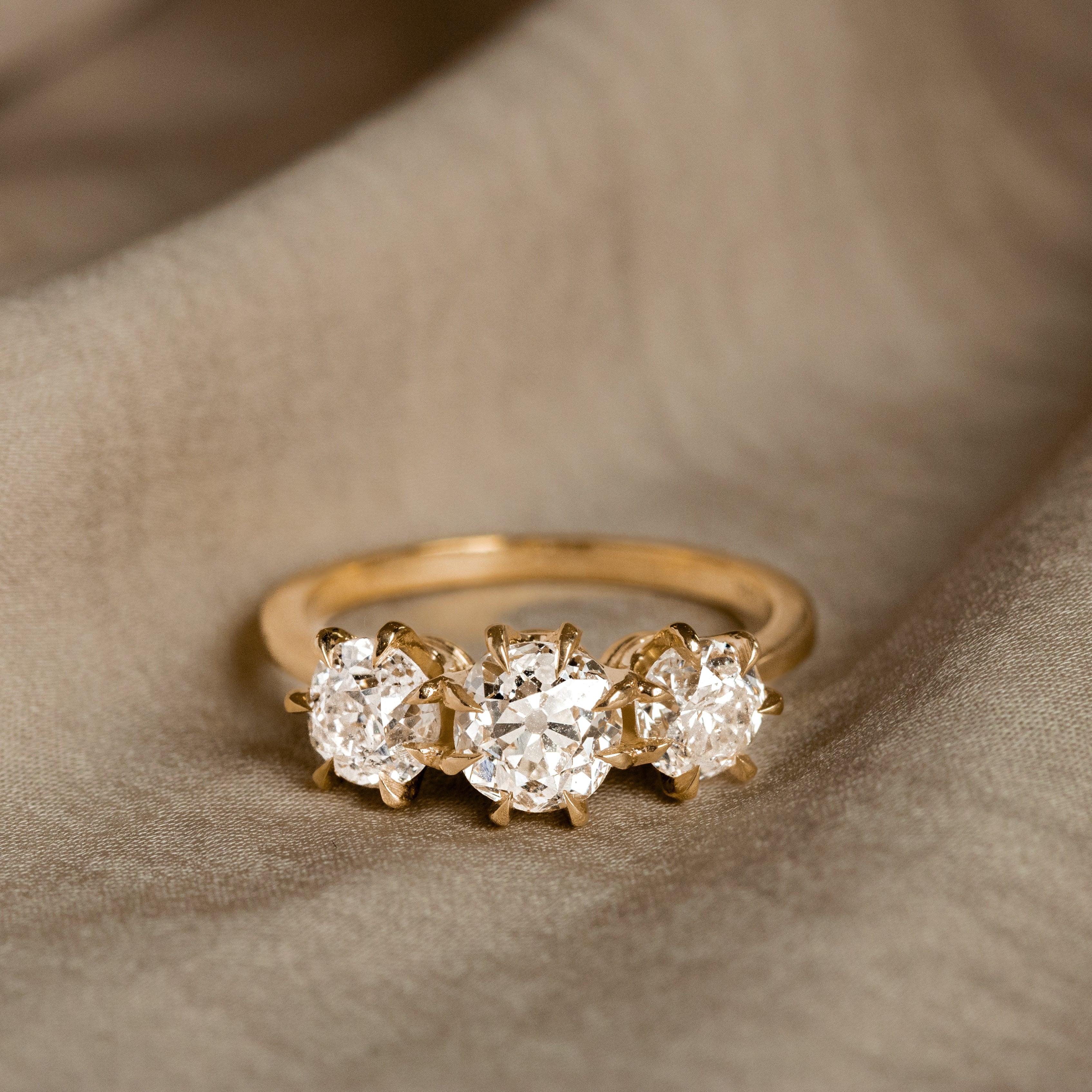 Victorian 1.09 Carat Old European Diamond Three Stone Engagement Ring For Sale