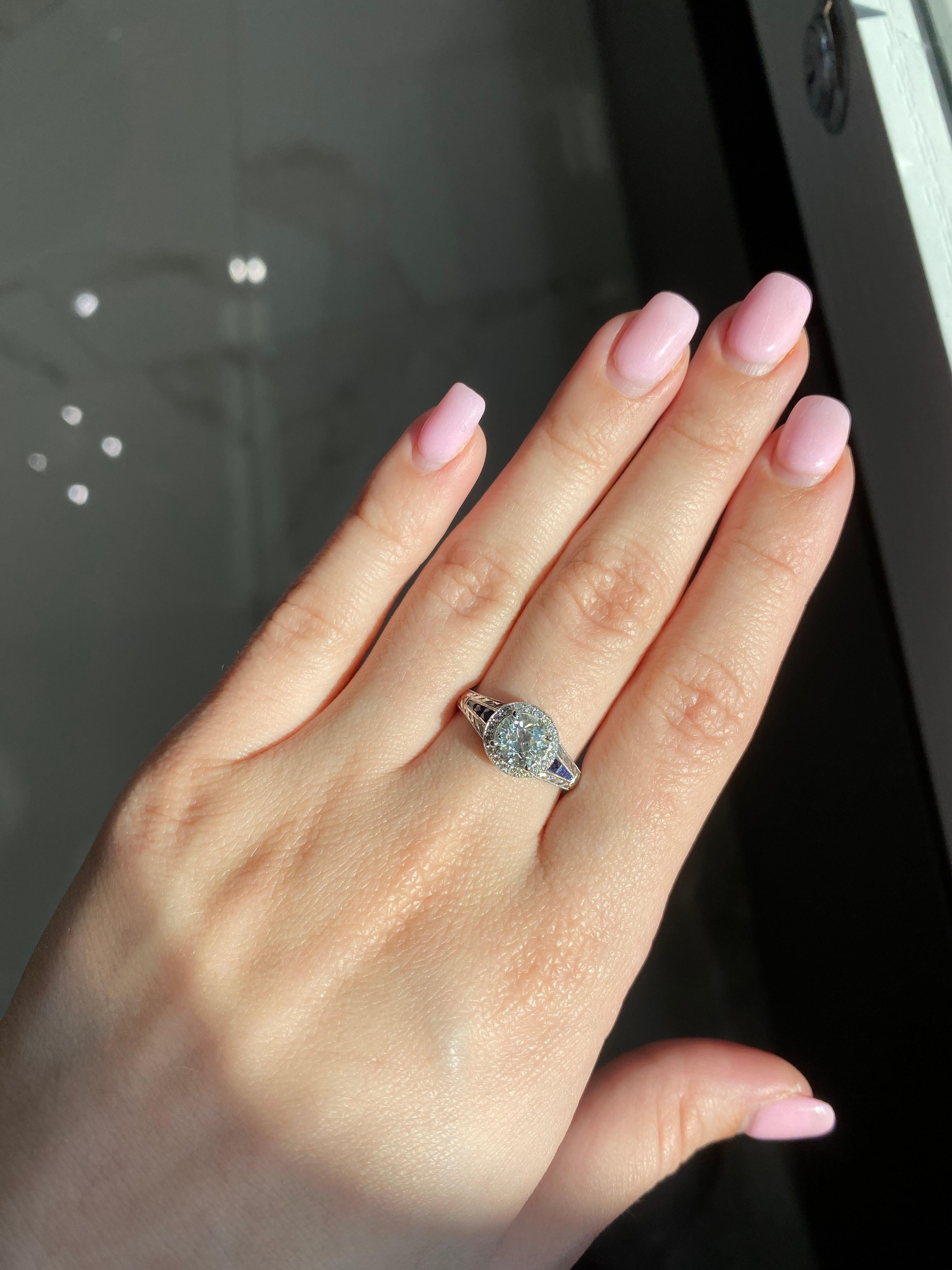1,09 Karat Diamant im Altminenschliff mit 0,22 Karat Saphir Vintage inspirierter Ring für Damen oder Herren im Angebot