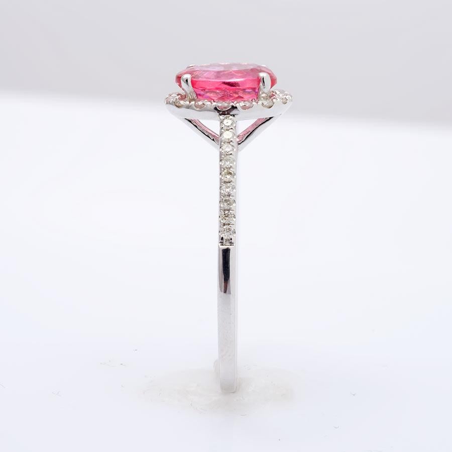 Mixed Cut 1.09 Carats Neon Tanzanian Spinel Diamonds set in 14K White Gold Ring For Sale