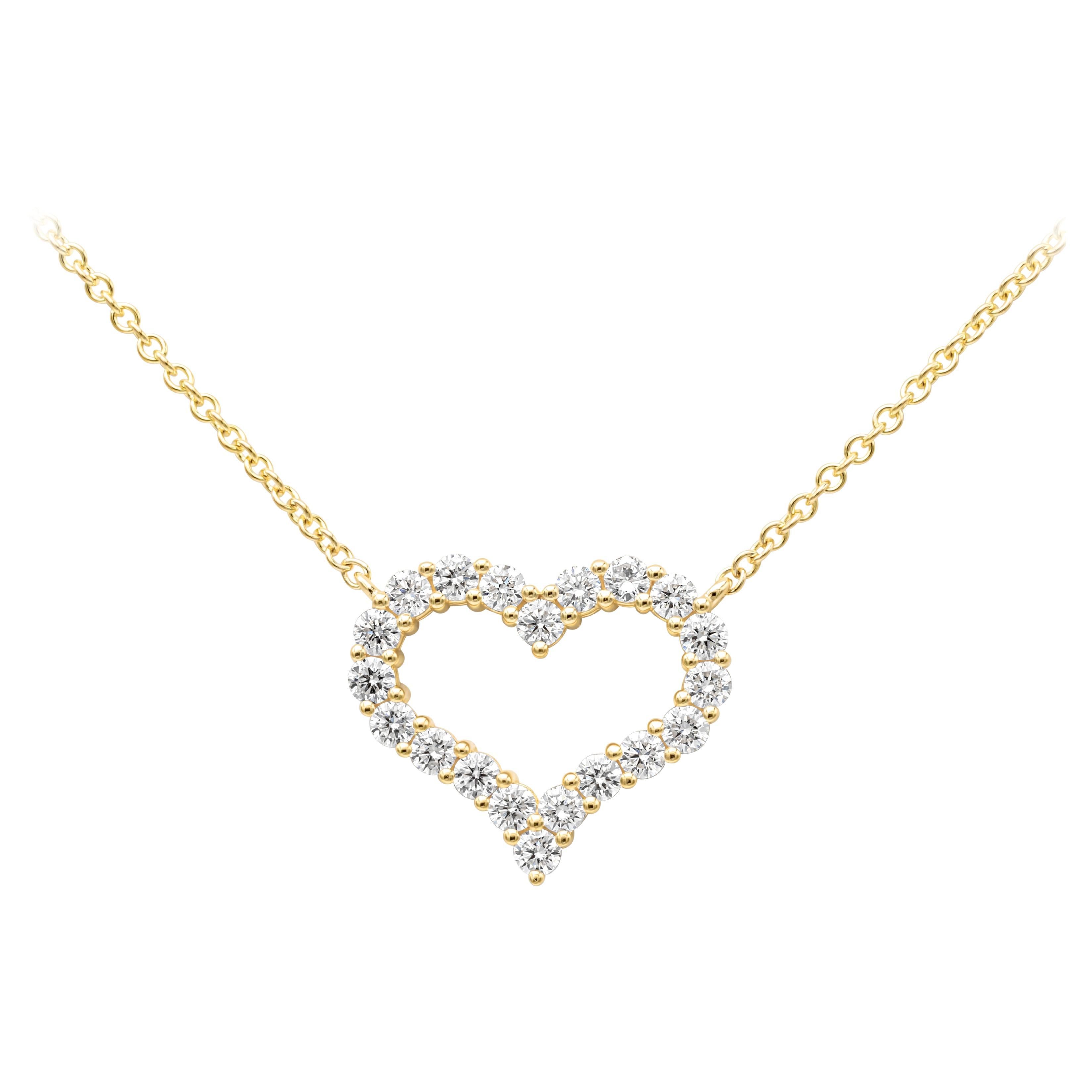 1.09 Carats Total Brilliant Round Diamond Open-Work Heart Pendant Necklace For Sale