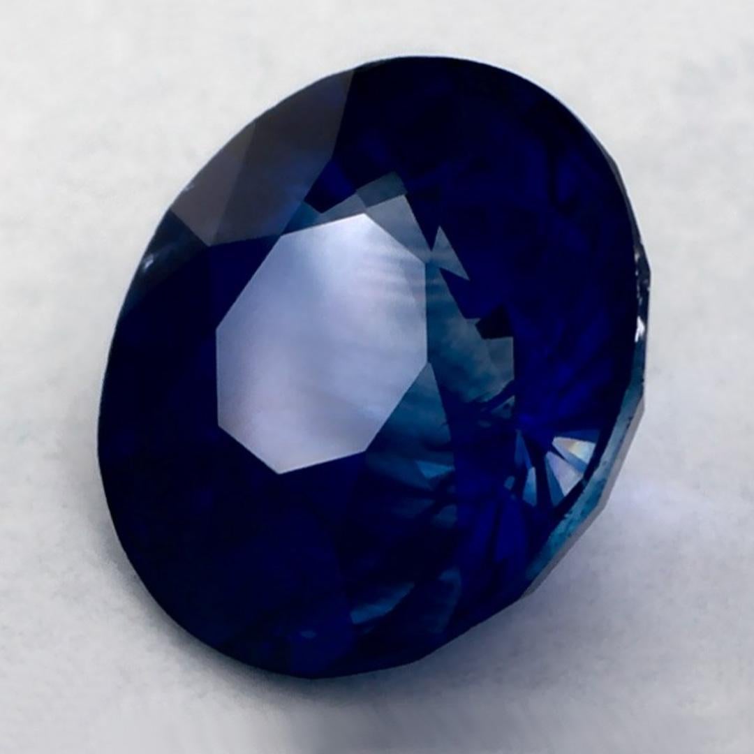 Una pietra natale di settembre molto preziosa con un delizioso colore blu. Si ritiene che portino fortuna e fortuna alla vita.

Esplora la vivace collezione di smeraldi, rubini e zaffiri nel nostro negozio, disponibili come gemme sciolte e