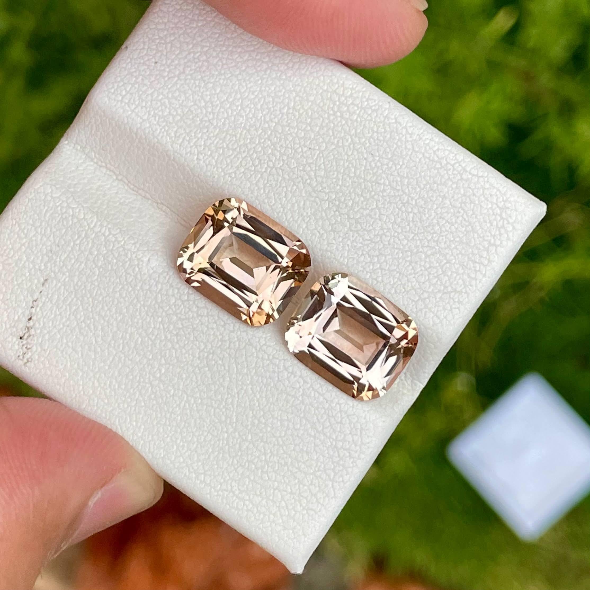 Women's or Men's 10.90 Carats Loose Topaz Gem Pair Cushion Cut Natural Pakistani Gemstone For Sale