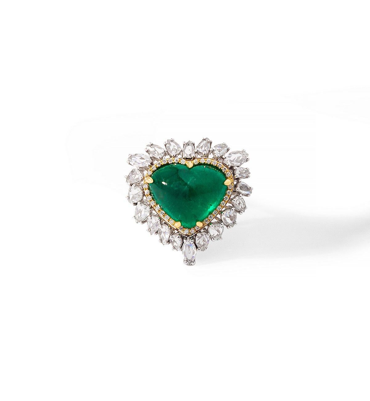 Dies ist ein besonderes Exemplar, es stammt aus einer ganz besonderen Sammlung einer ganz besonderen Dame.
10.90 Karat Cabochon Smaragd Cocktail Ring Herzförmiger Diamant Ring
Gewicht des Steins : 10.90 Ct's
Gewicht der Diamanten : 3.10 Ct's