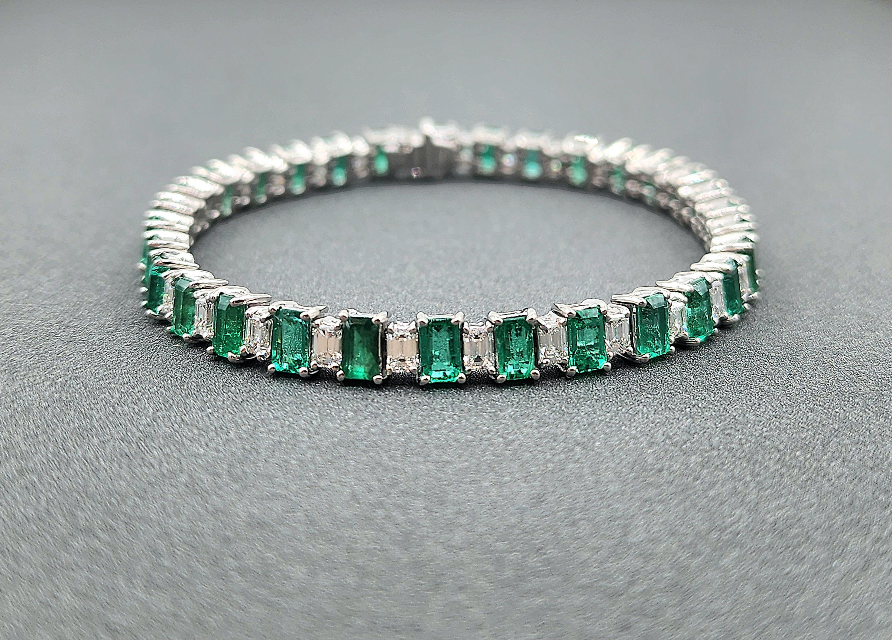 Bracciale con smeraldo naturale e diamanti da 10.91 carati