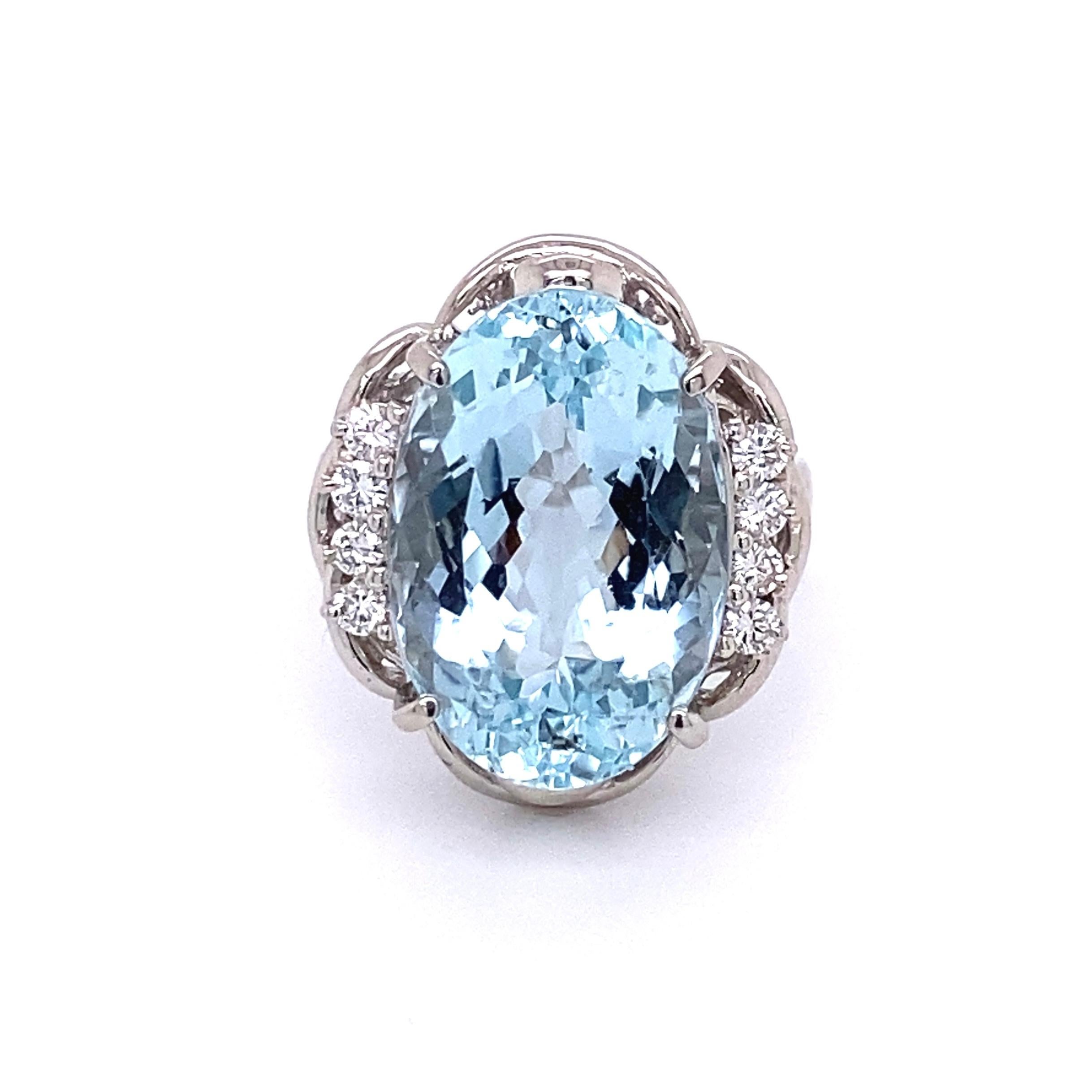 10.92 Carat Aquamarine and Diamond Platinum Cocktail Ring Estate Fine Jewelry For Sale 1