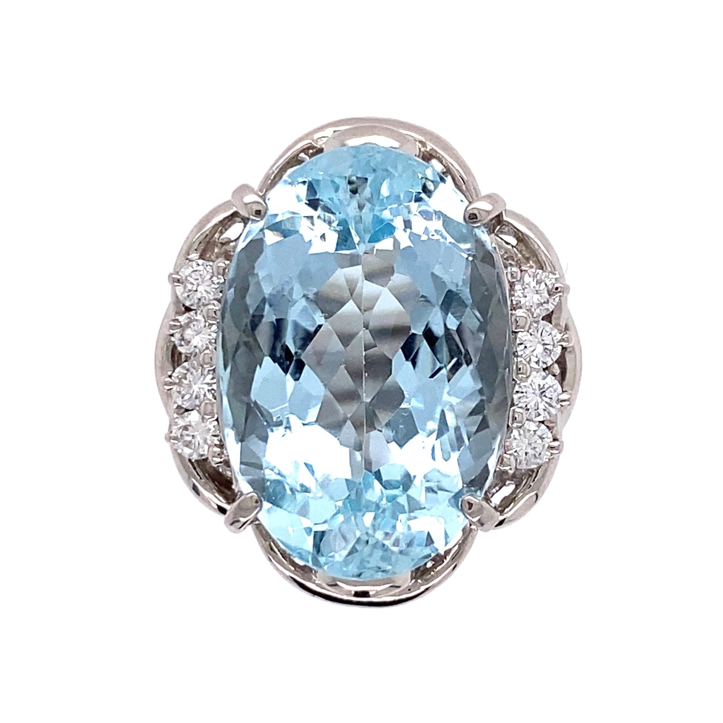 10.92 Carat Aquamarine and Diamond Platinum Cocktail Ring Estate Fine Jewelry For Sale 3
